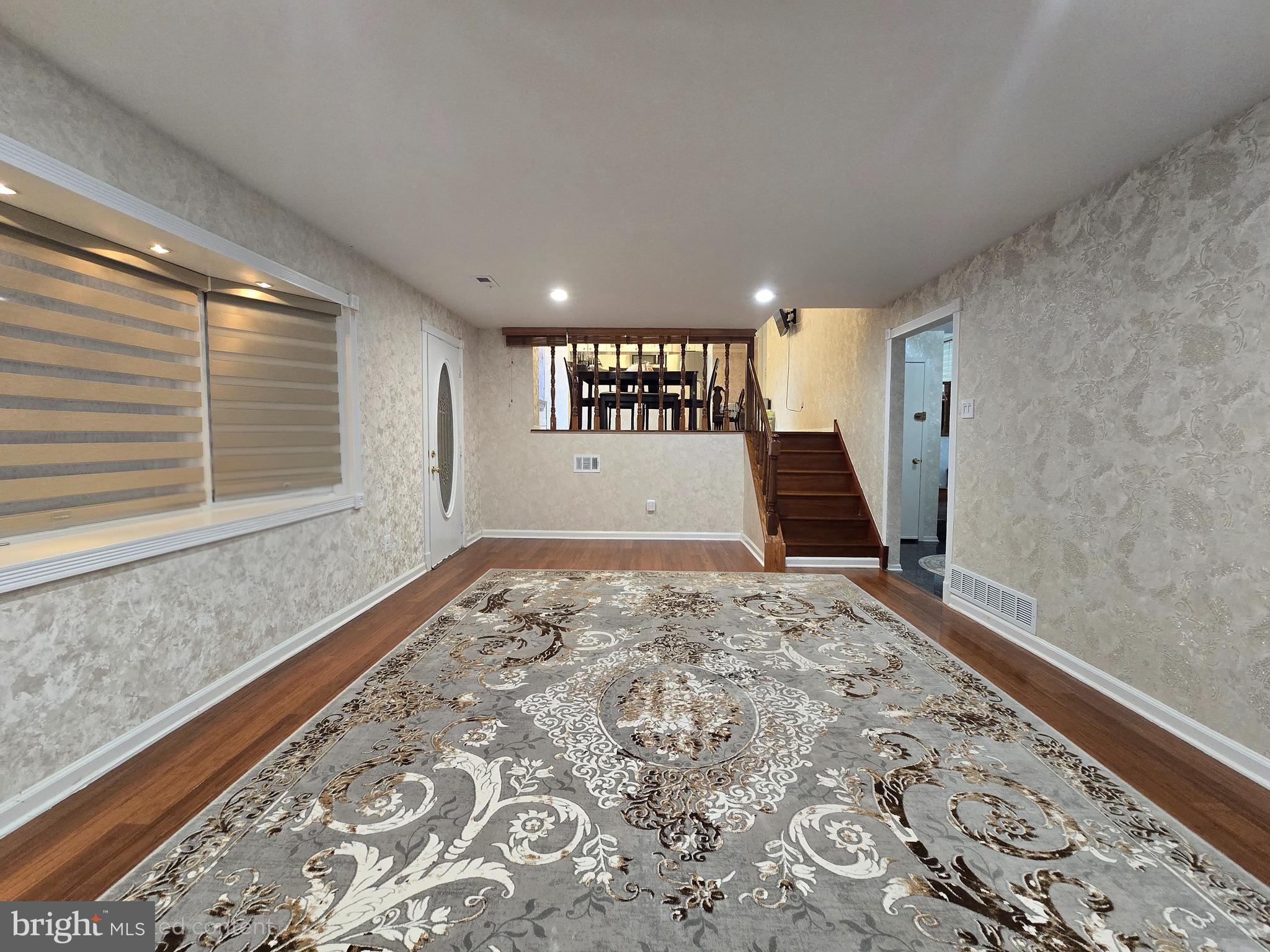 WOODLYN CROSSING - Residential