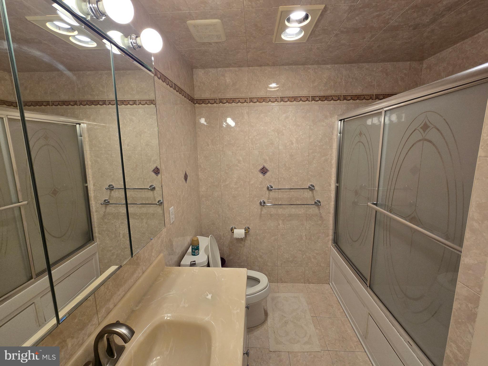 WOODLYN CROSSING - Residential