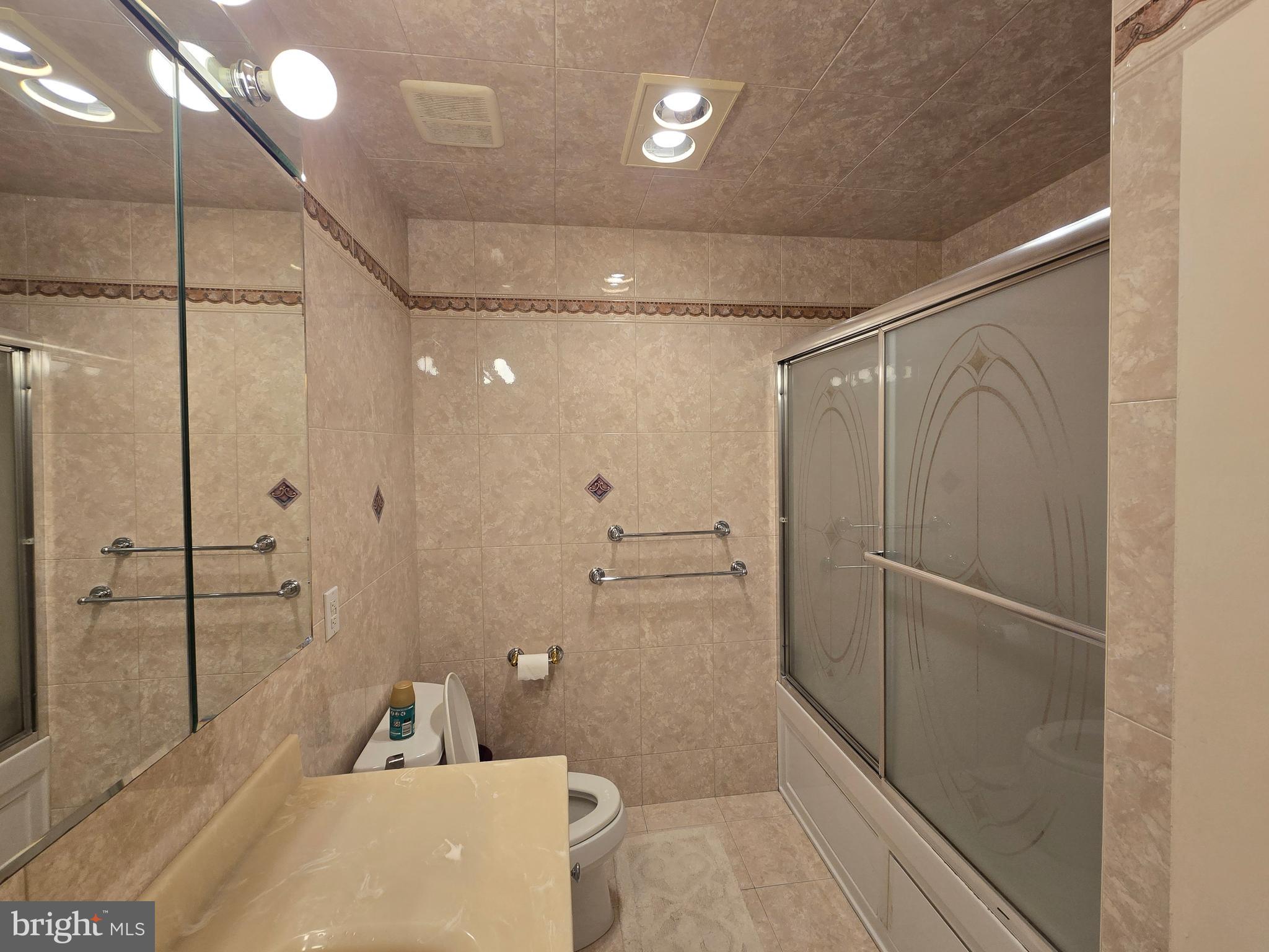 WOODLYN CROSSING - Residential