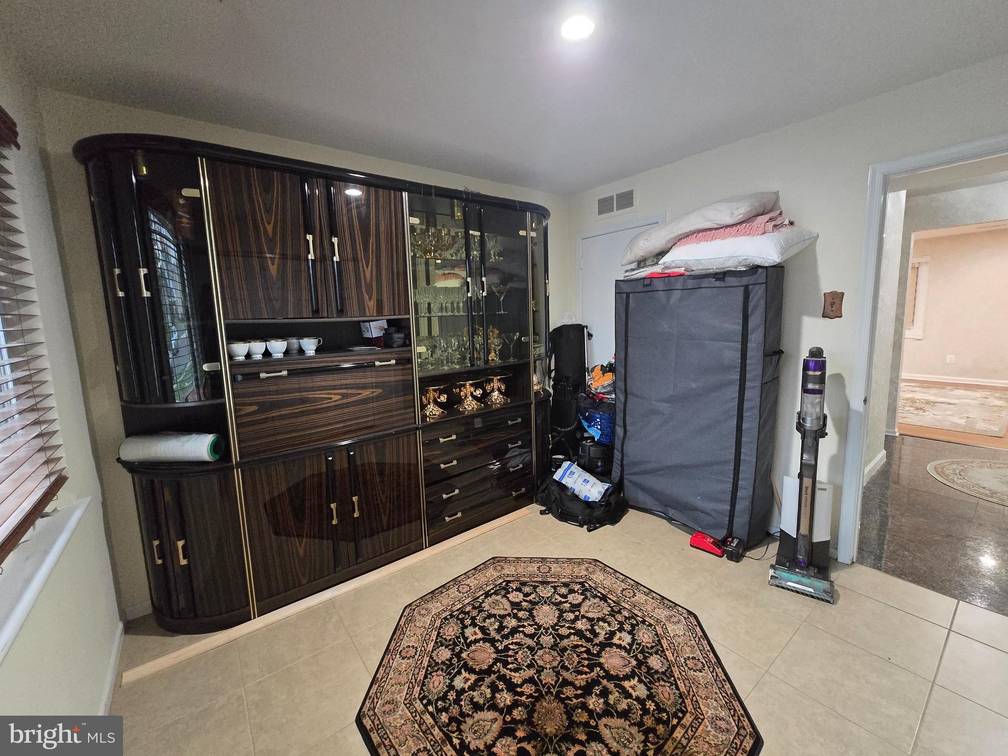 WOODLYN CROSSING - Residential