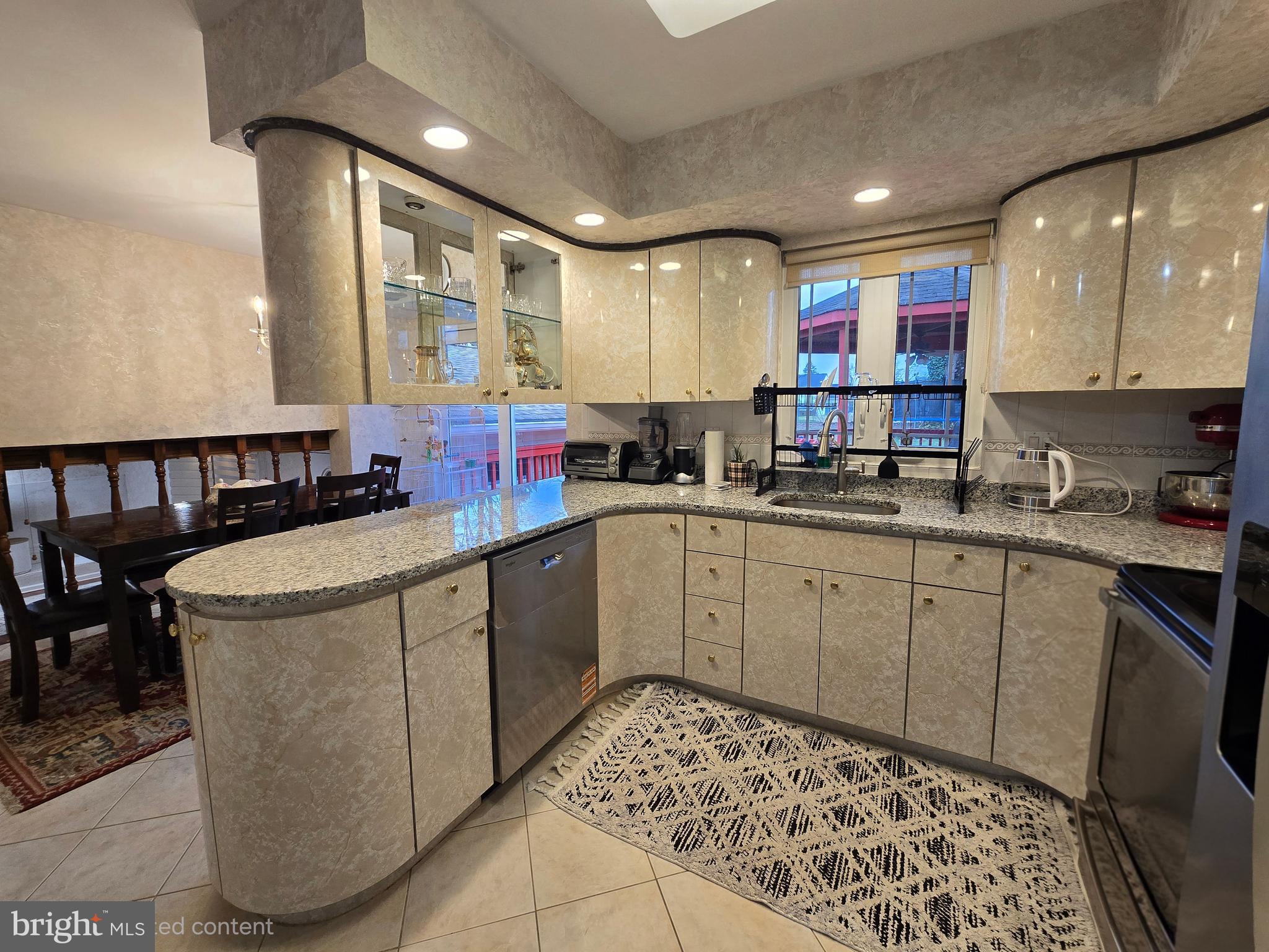 WOODLYN CROSSING - Residential