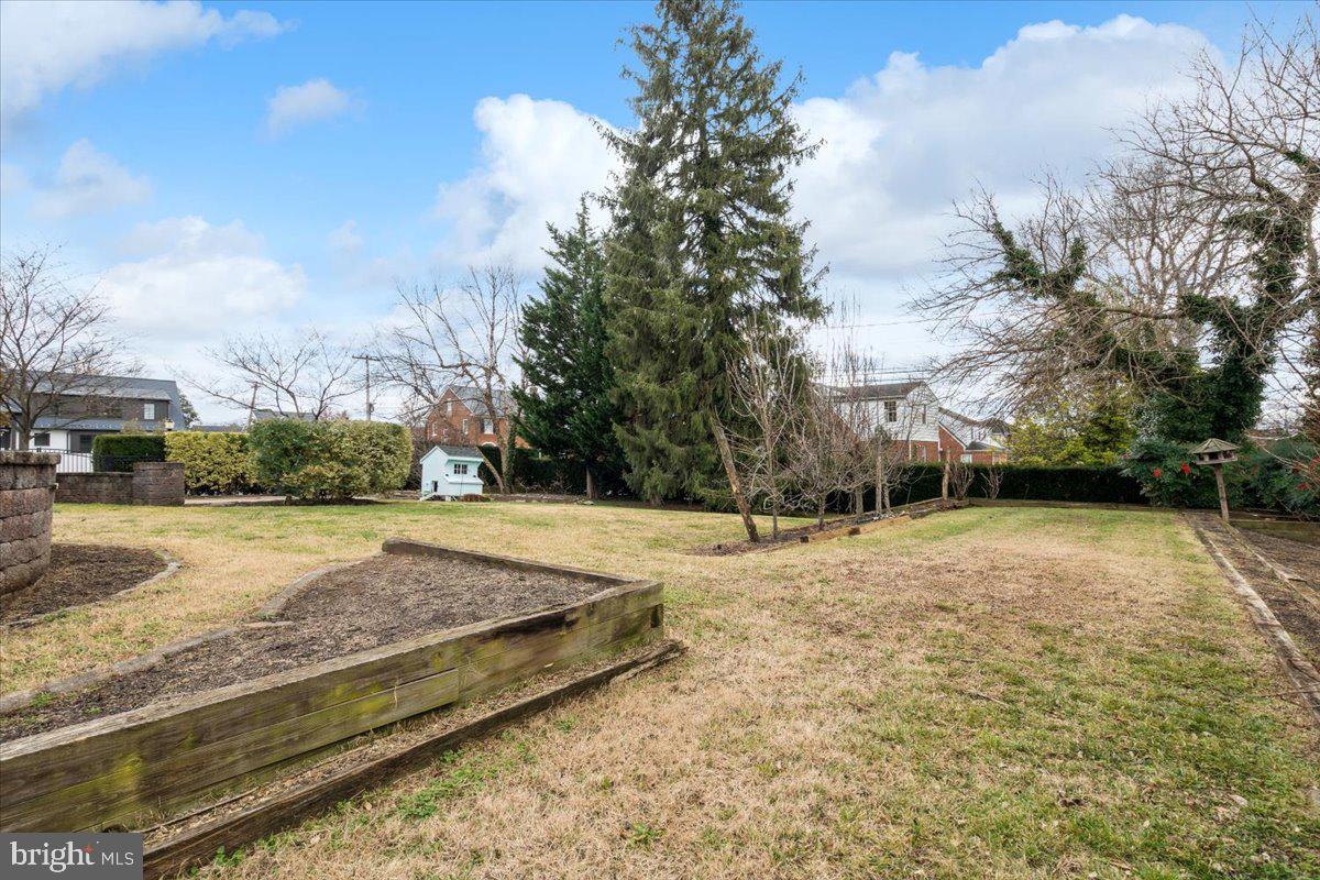 BAKER PARK - Residential