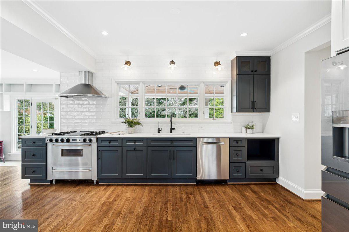 BAKER PARK - Residential