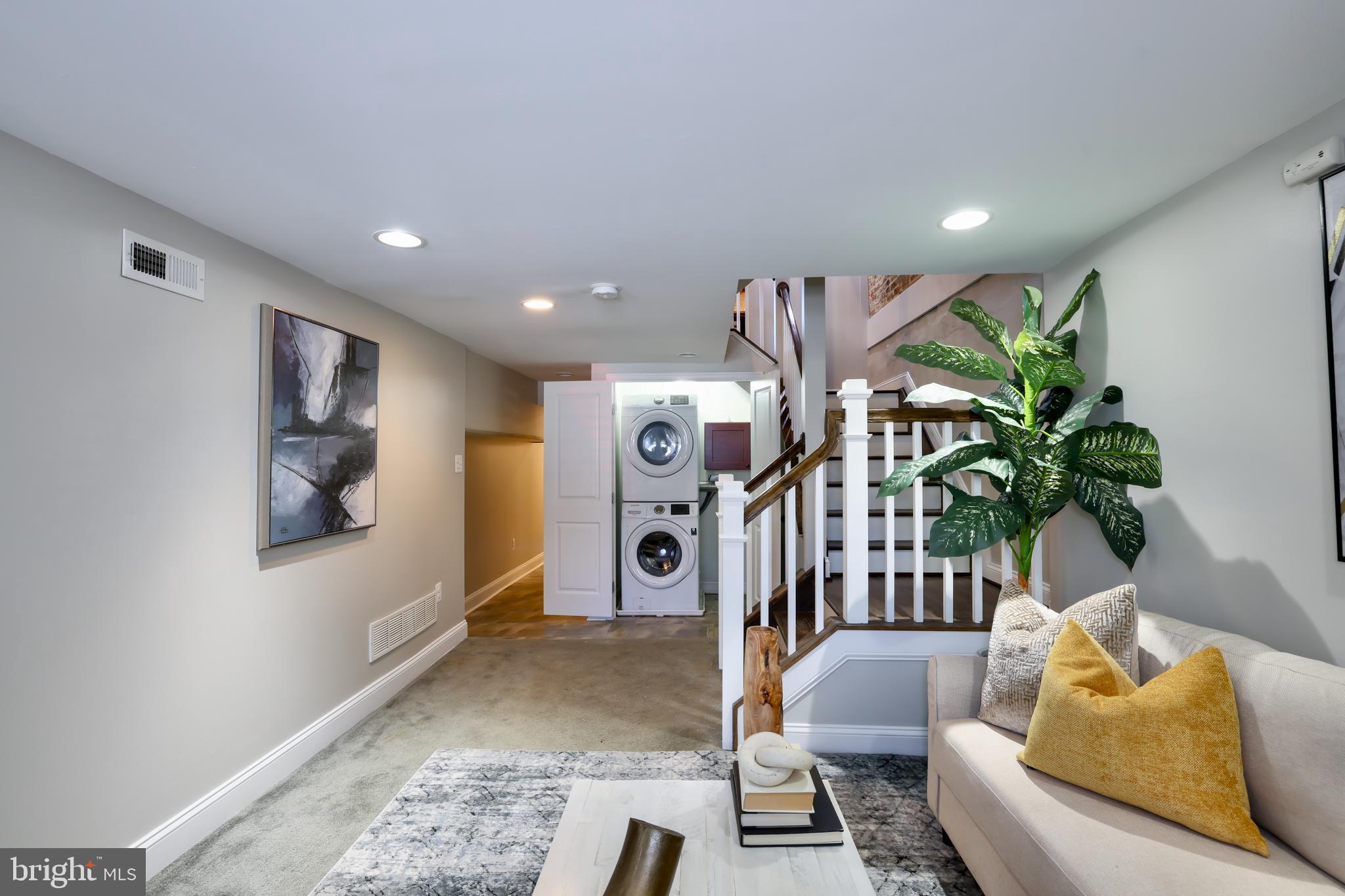 PATTERSON PLACE - Residential