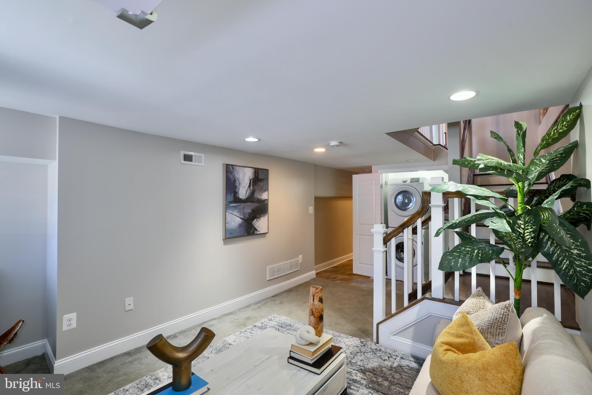 PATTERSON PLACE - Residential