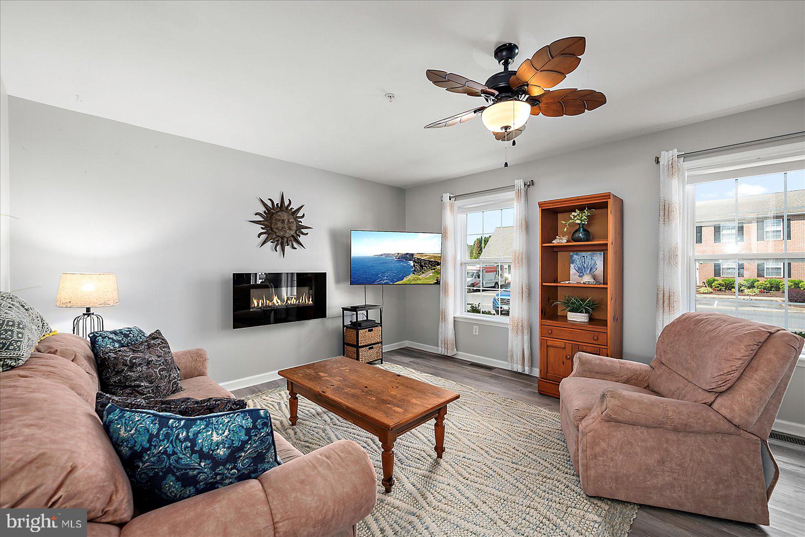 STONE GATE - Residential