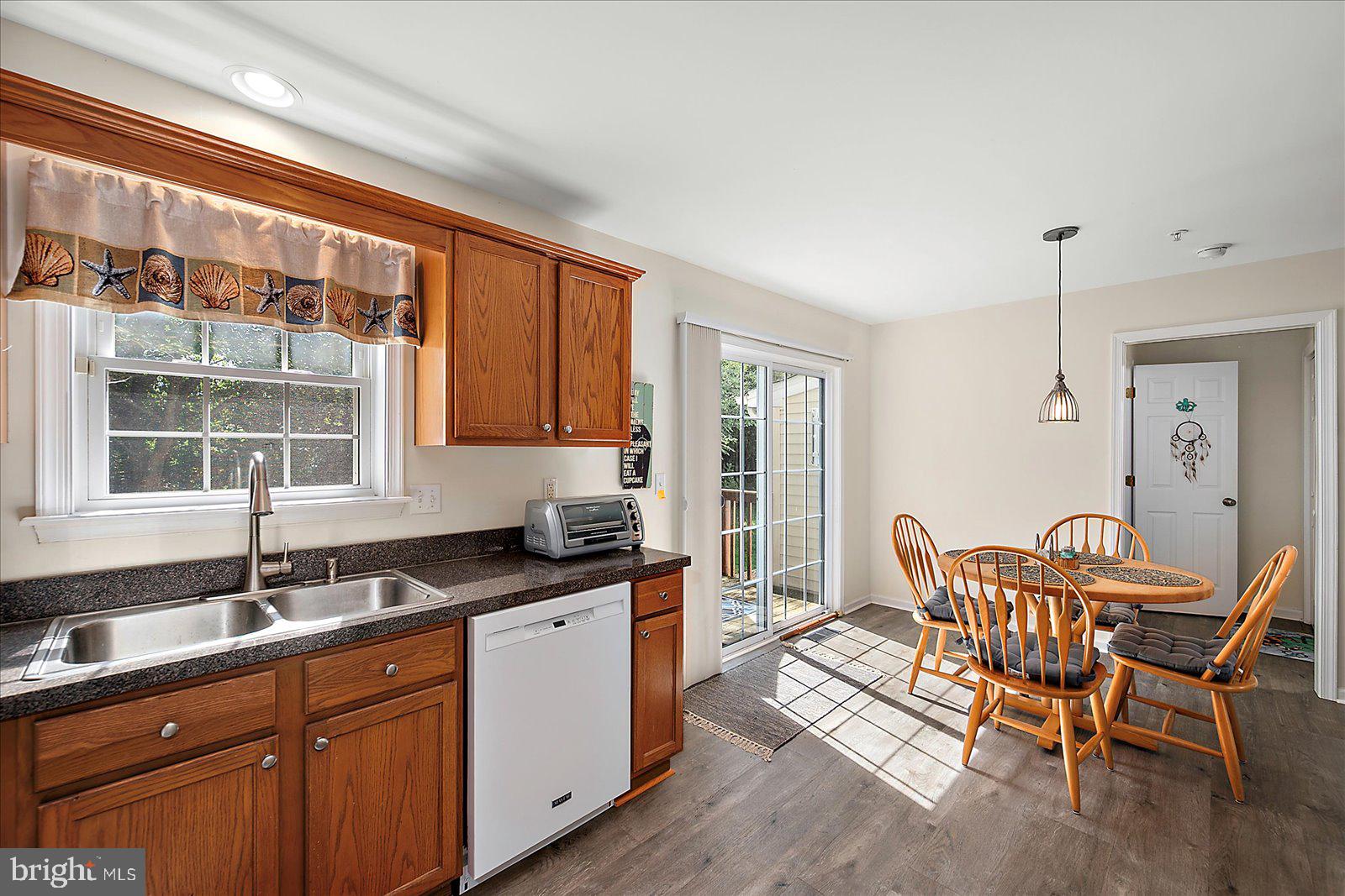 STONE GATE - Residential