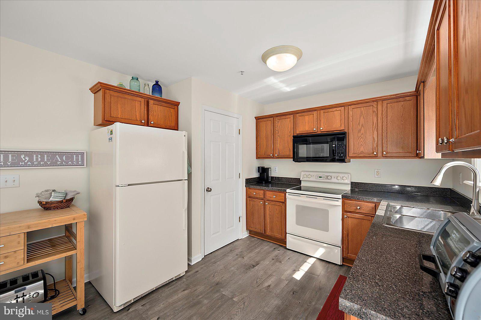 STONE GATE - Residential