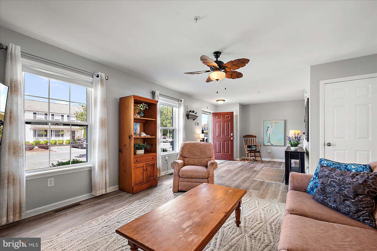 STONE GATE - Residential