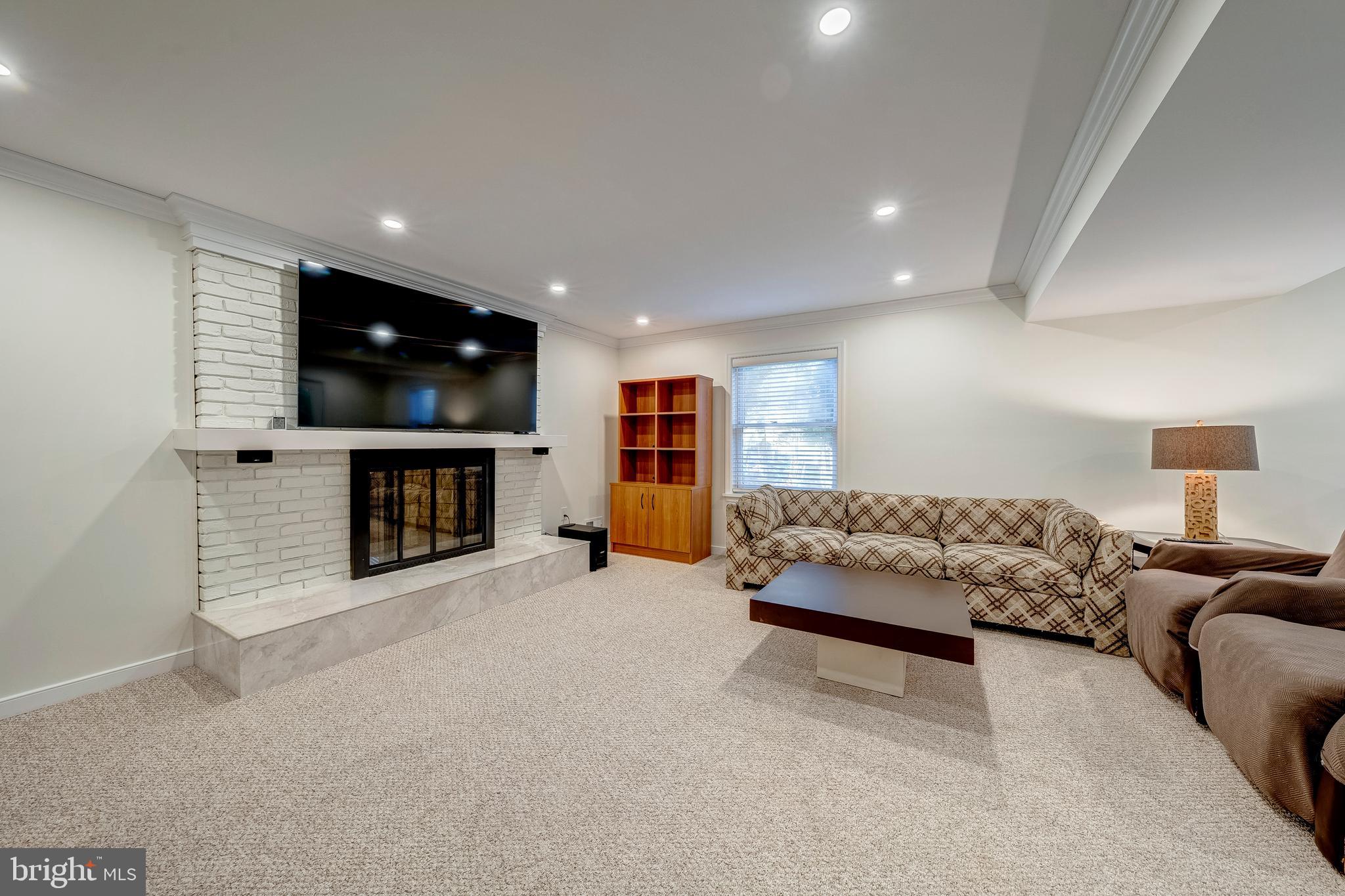 BLUFFS OF WOLF TRAP - Residential