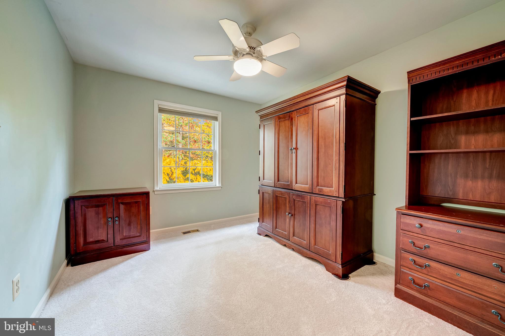 BLUFFS OF WOLF TRAP - Residential