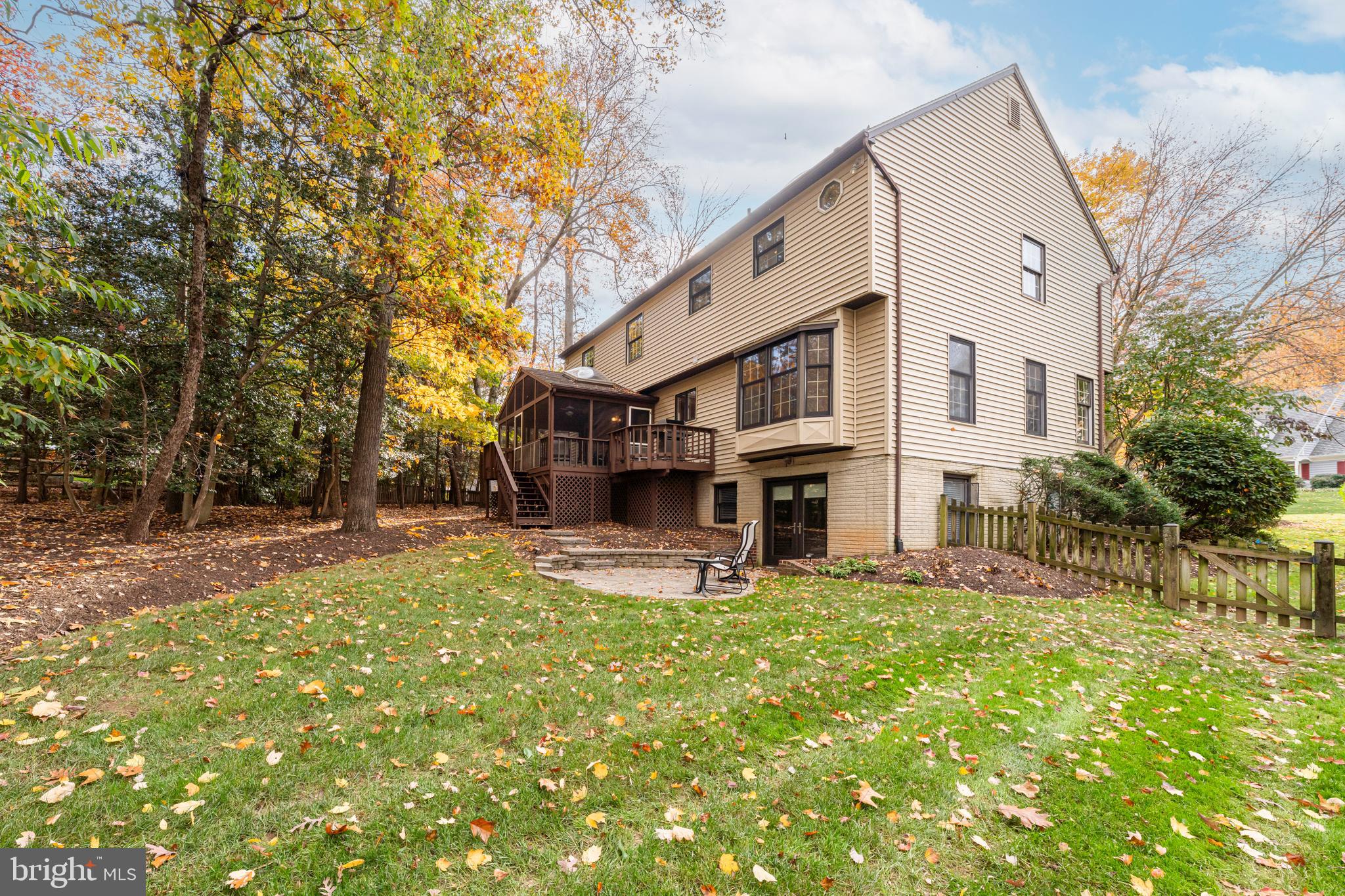 BLUFFS OF WOLF TRAP - Residential