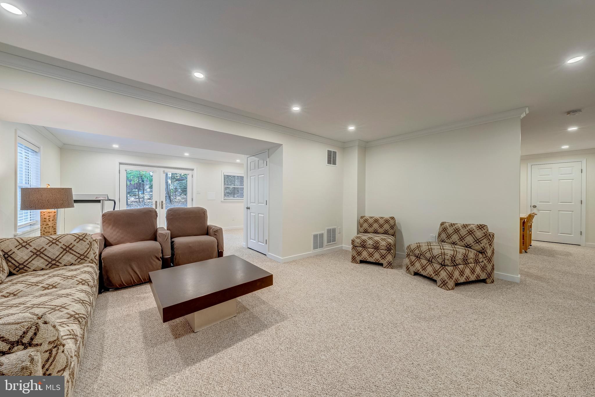 BLUFFS OF WOLF TRAP - Residential