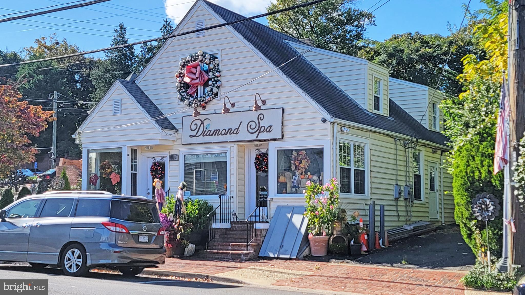 BLUFFS OF WOLF TRAP - Residential