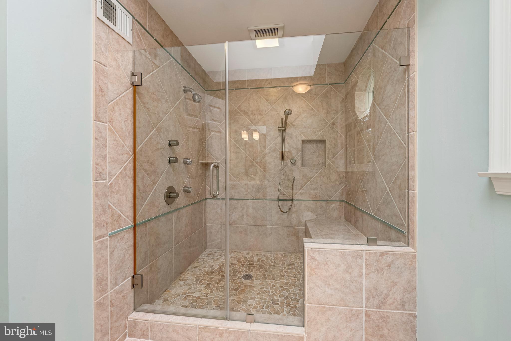 BLUFFS OF WOLF TRAP - Residential