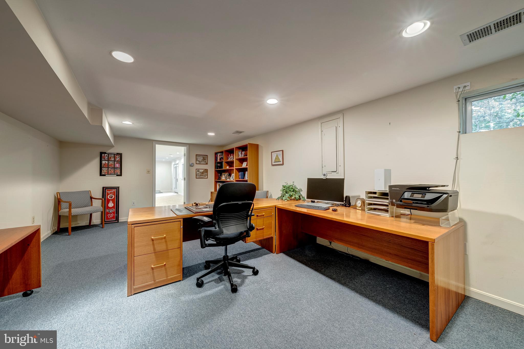 BLUFFS OF WOLF TRAP - Residential