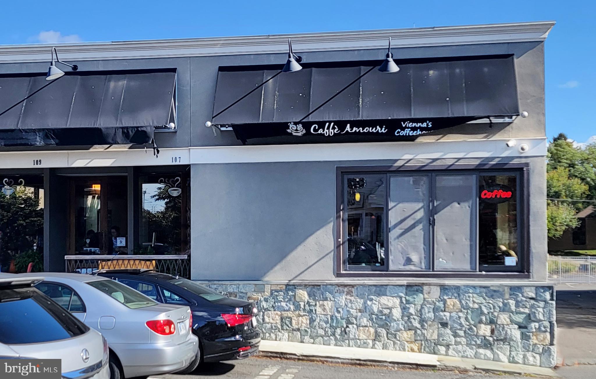 BLUFFS OF WOLF TRAP - Residential