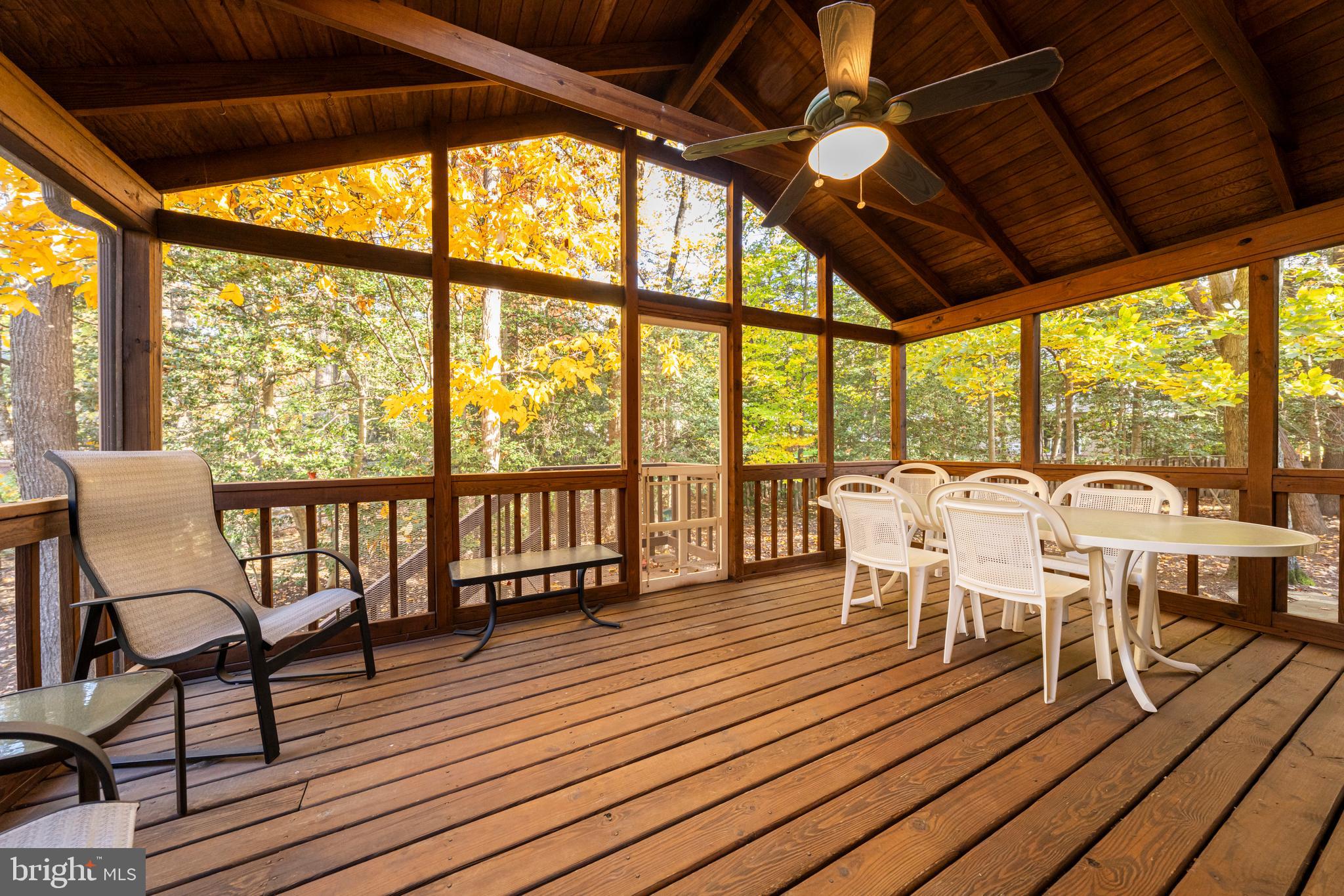 BLUFFS OF WOLF TRAP - Residential