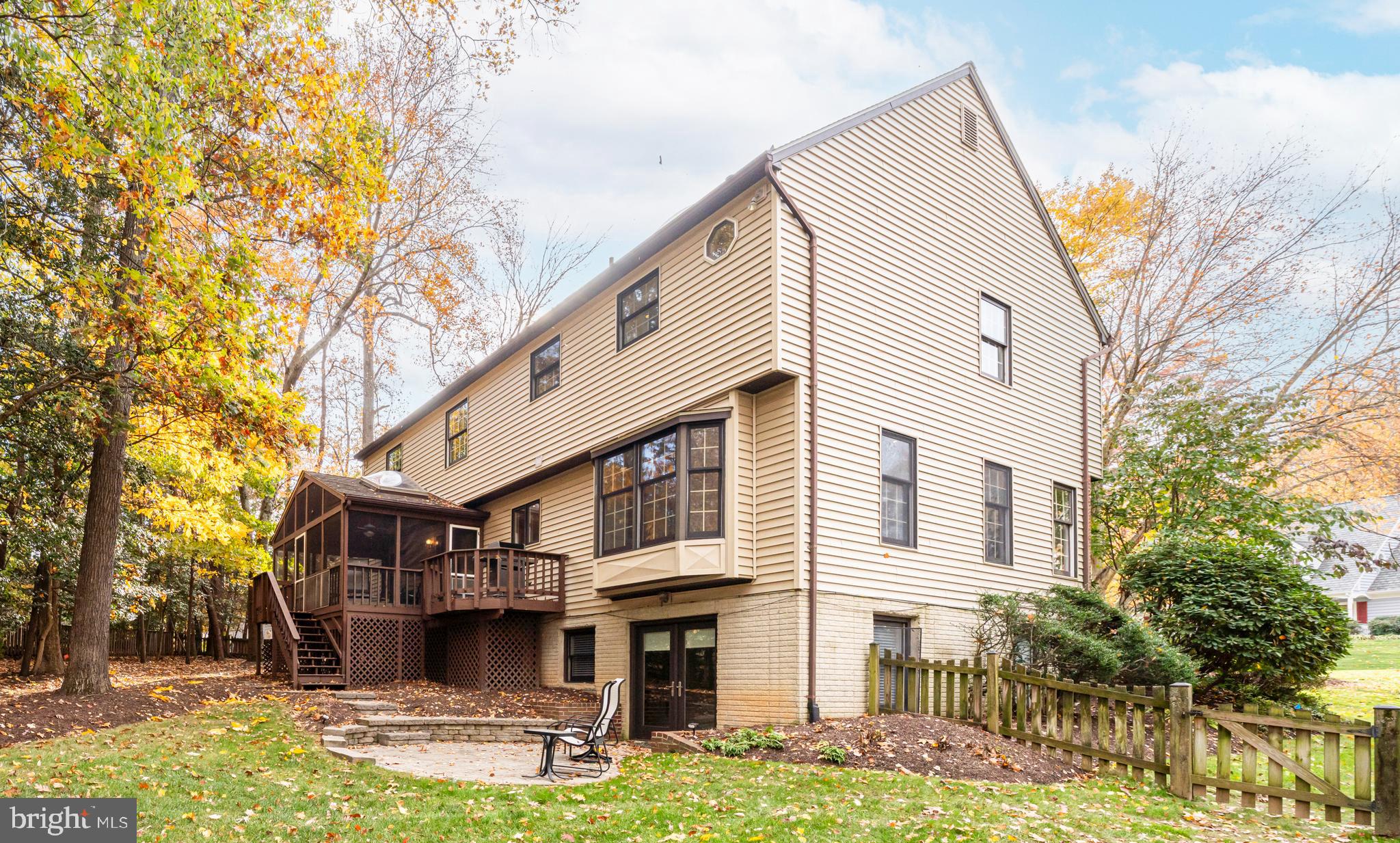 BLUFFS OF WOLF TRAP - Residential