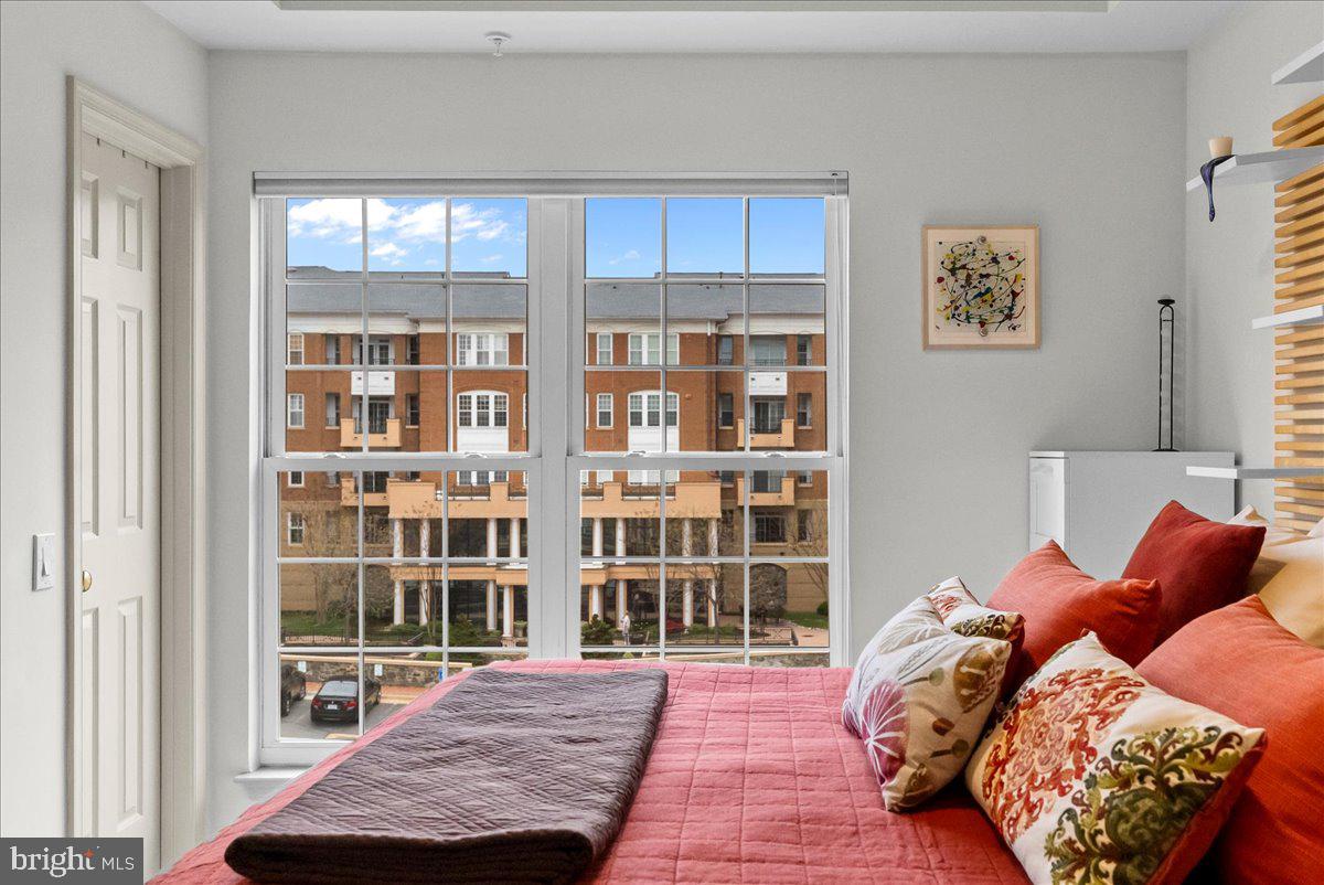 THE CROSSINGS - Residential