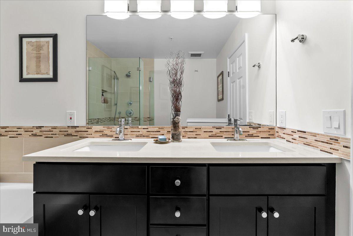 THE CROSSINGS - Residential