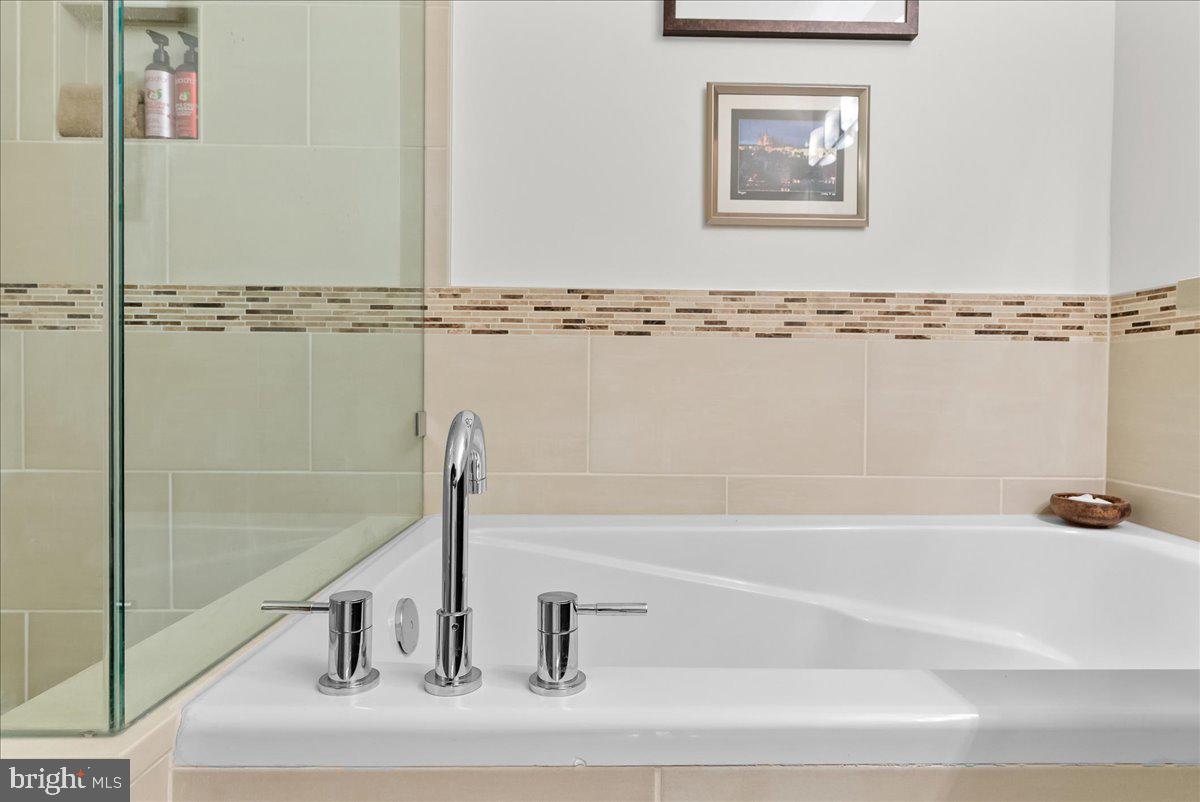 THE CROSSINGS - Residential