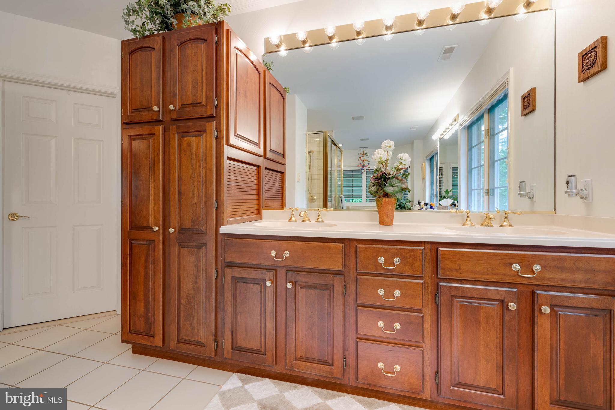 POPLAR POINT - Residential