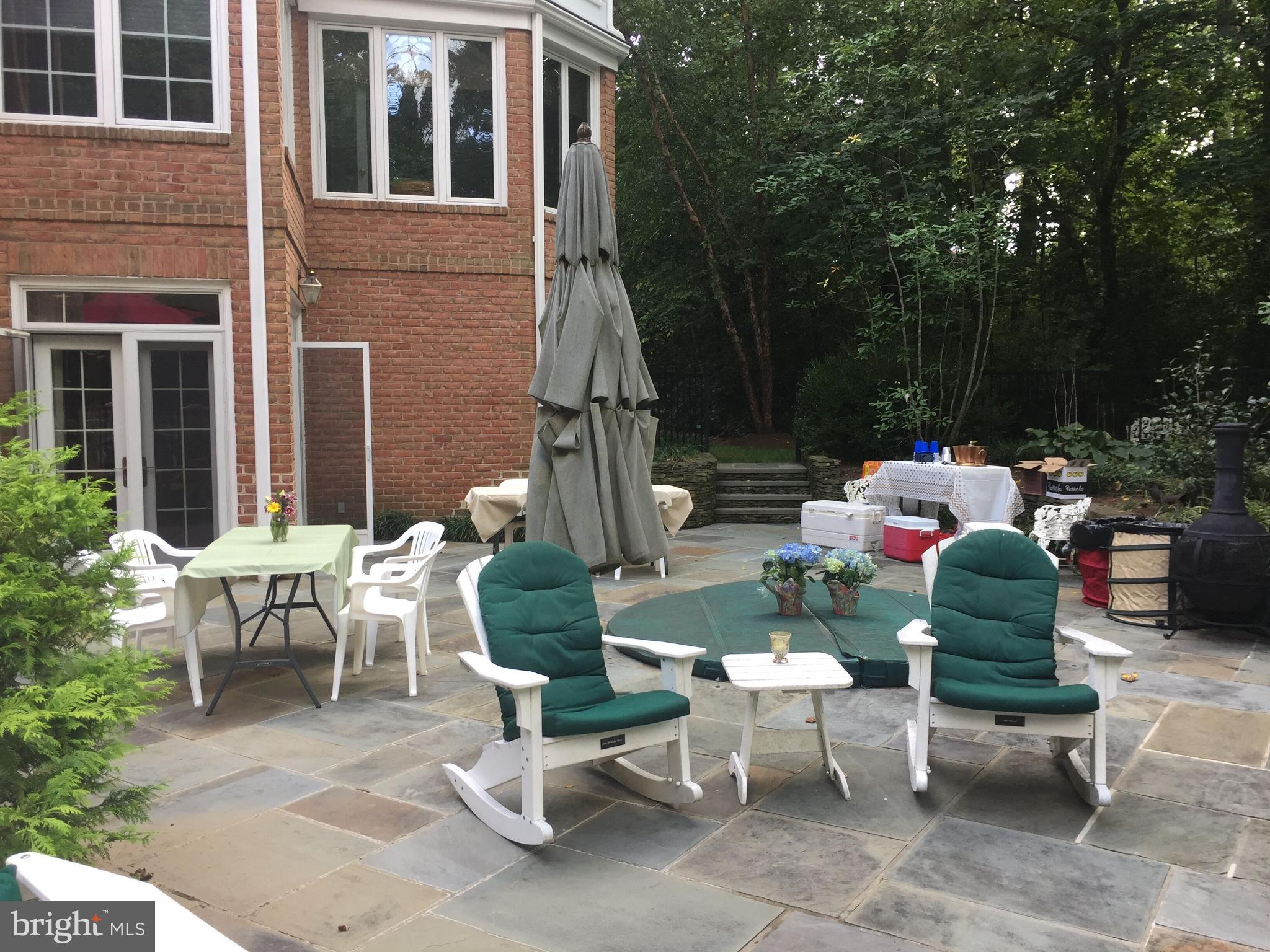 POPLAR POINT - Residential