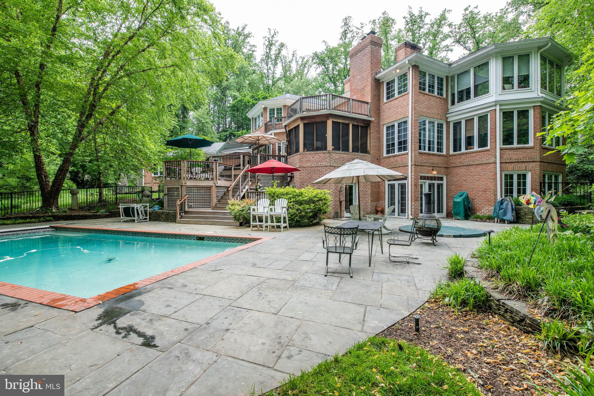 POPLAR POINT - Residential