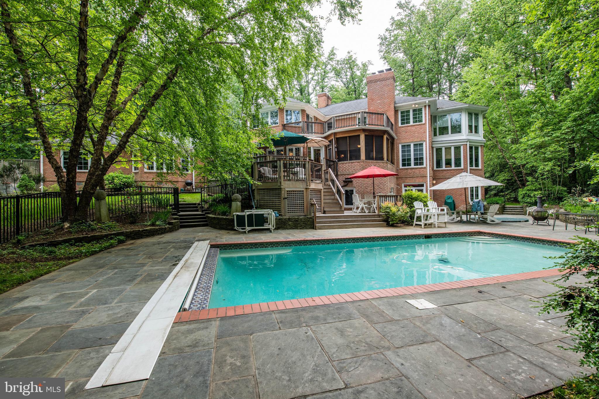 POPLAR POINT - Residential