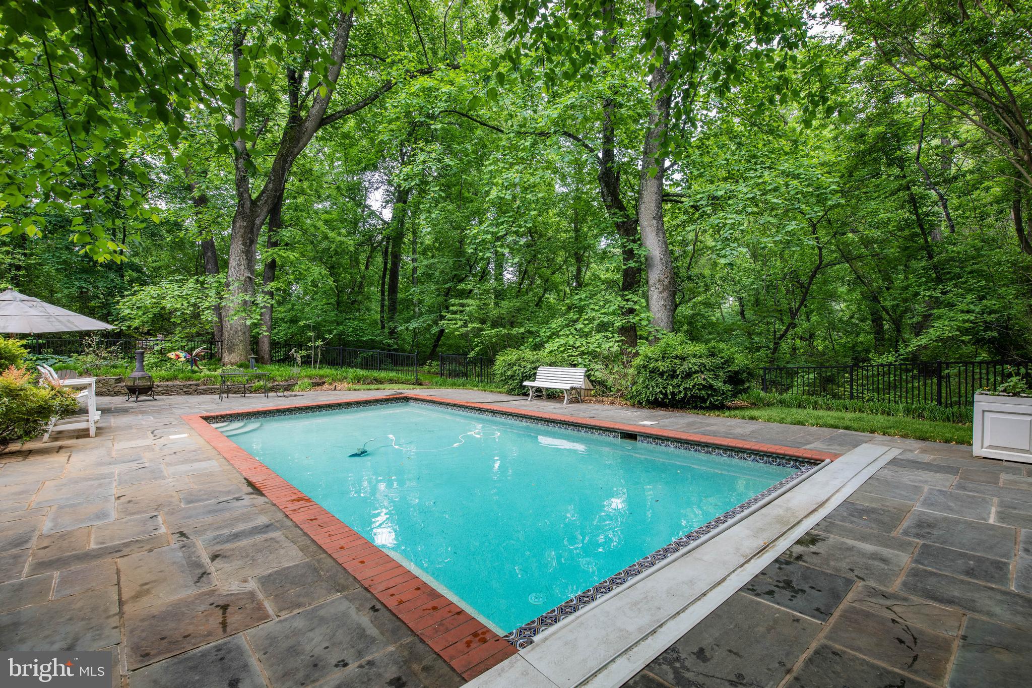 POPLAR POINT - Residential