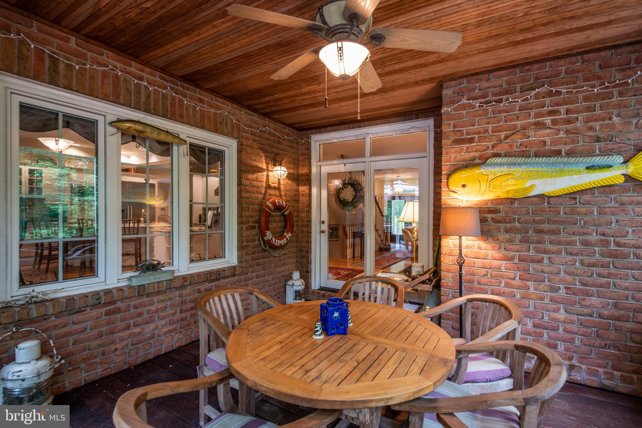 POPLAR POINT - Residential