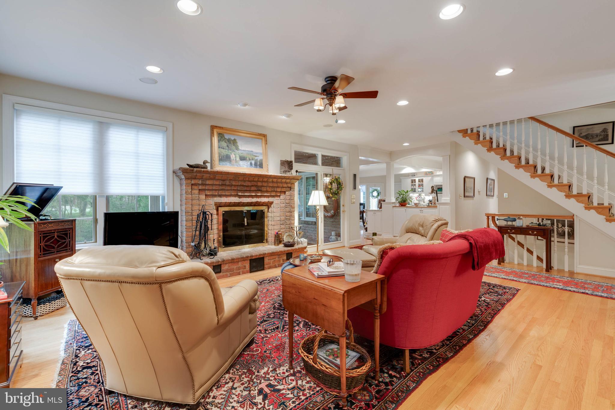 POPLAR POINT - Residential