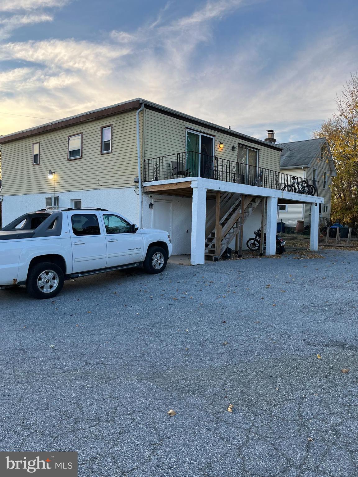 1512 MEETINGHOUSE ROAD