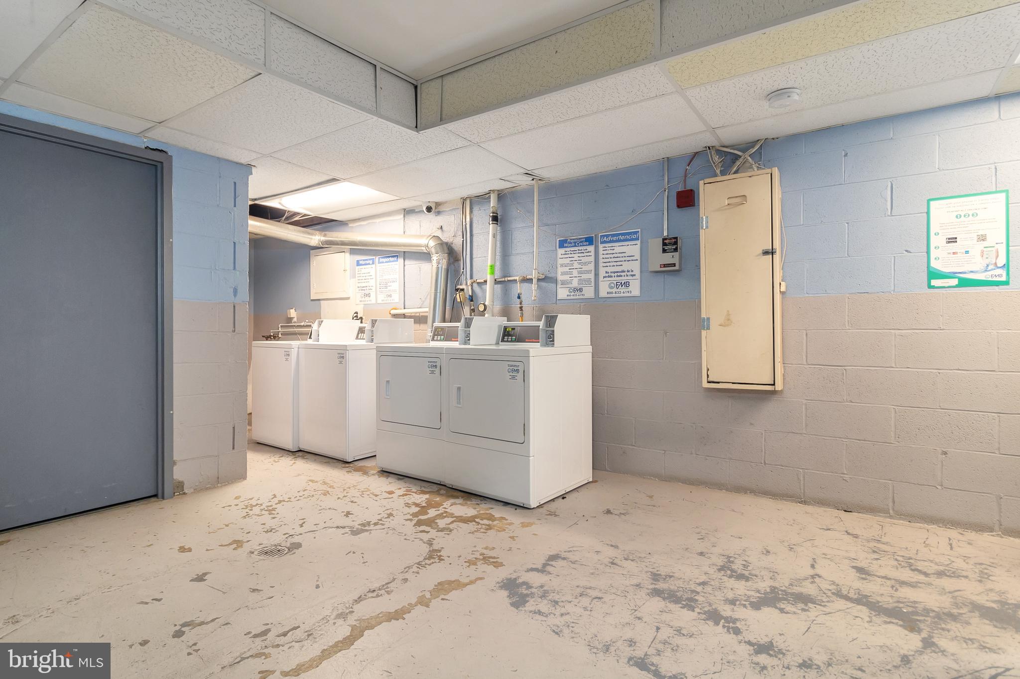 HUNTCREST CONDOMINIUM - Residential