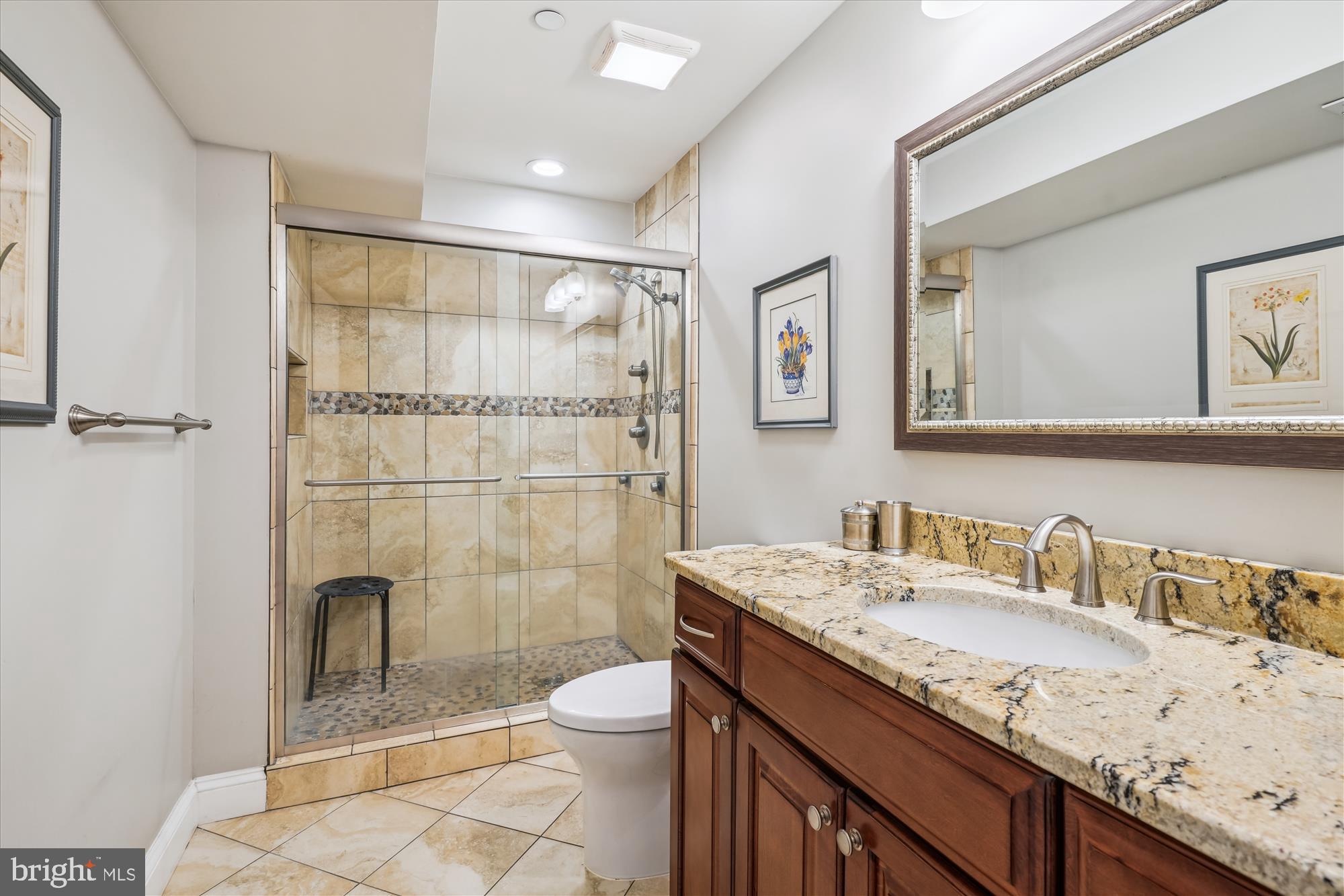 BERRY HILL MANOR - Residential