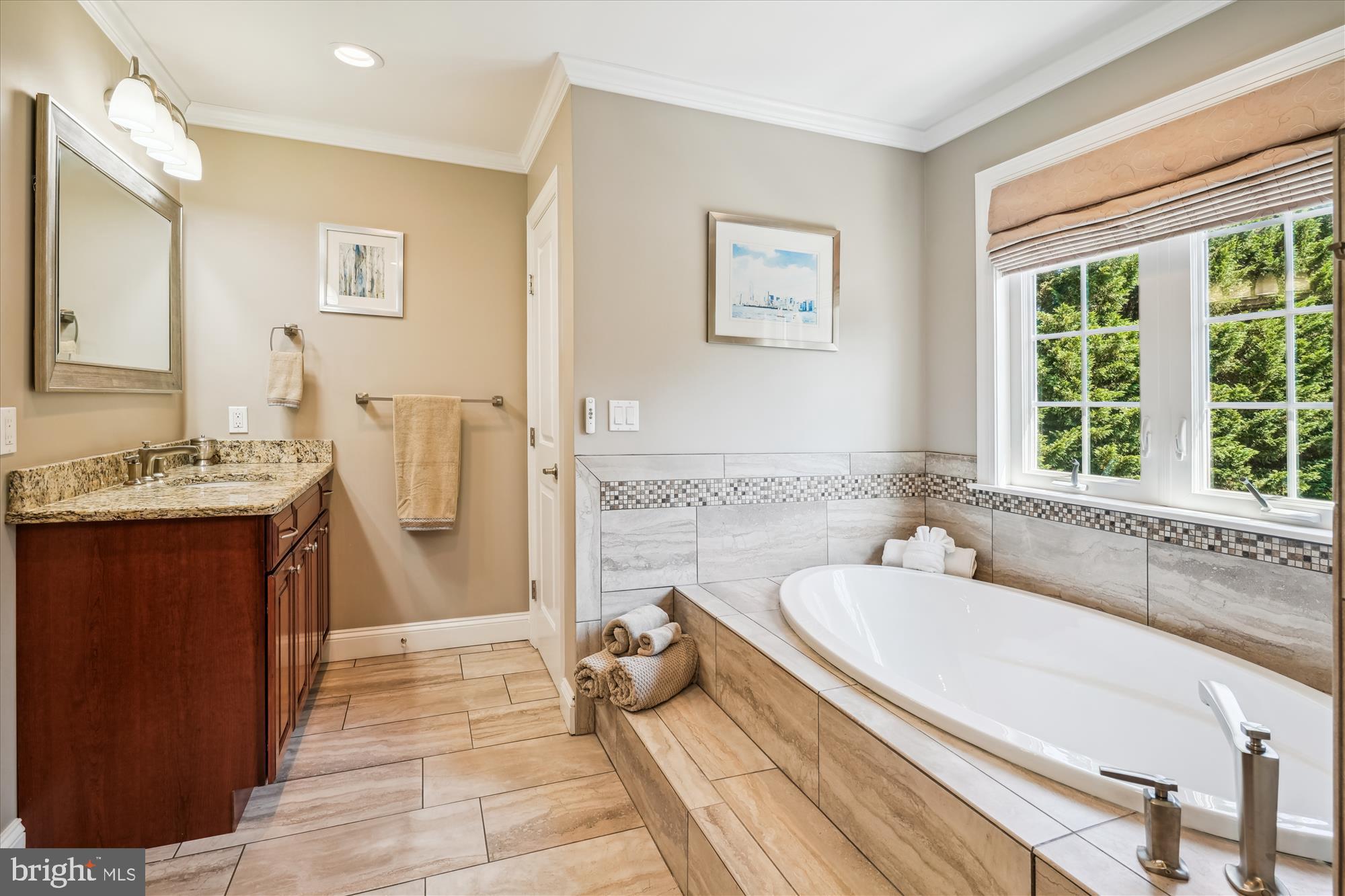 BERRY HILL MANOR - Residential