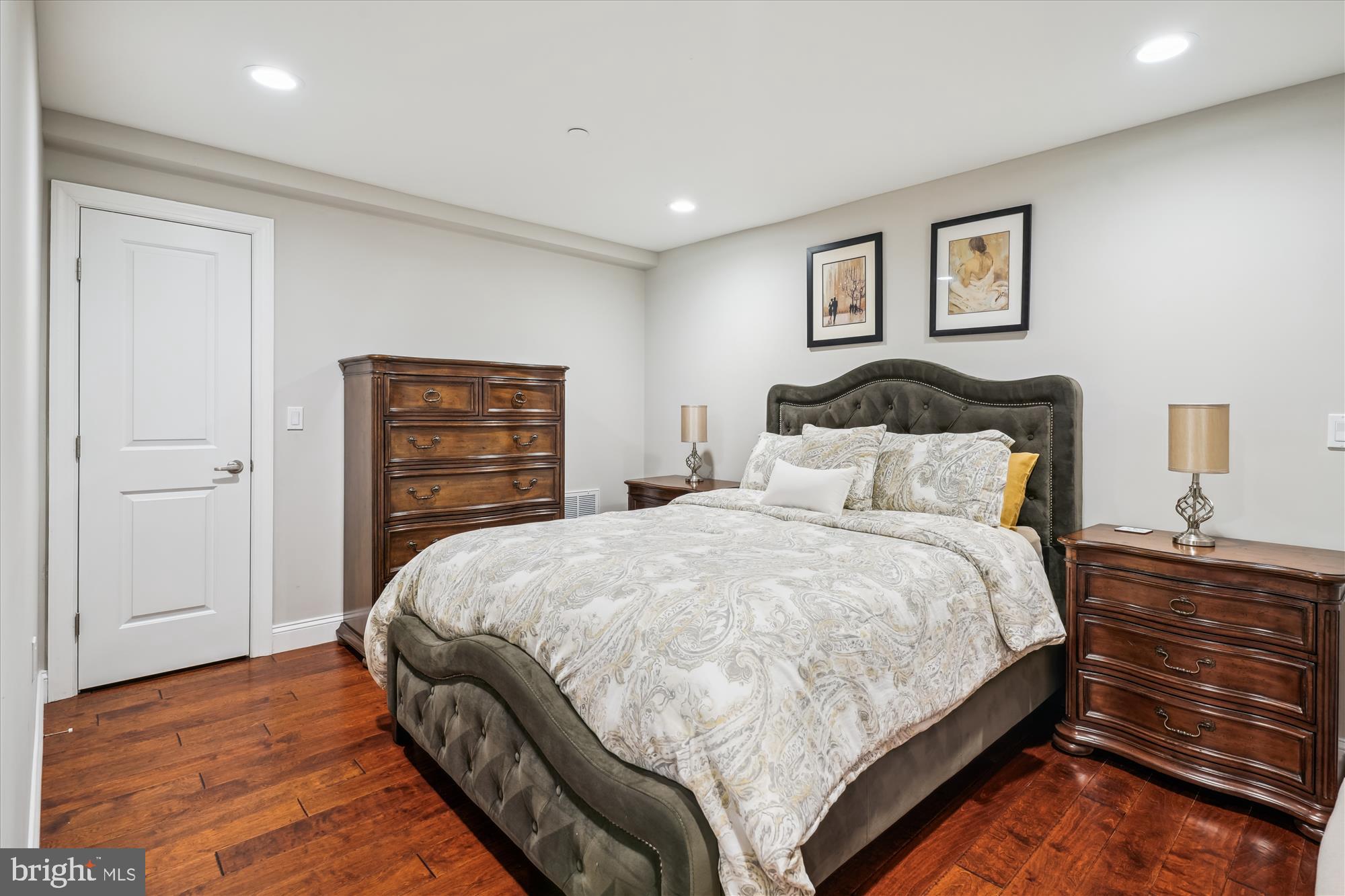 BERRY HILL MANOR - Residential