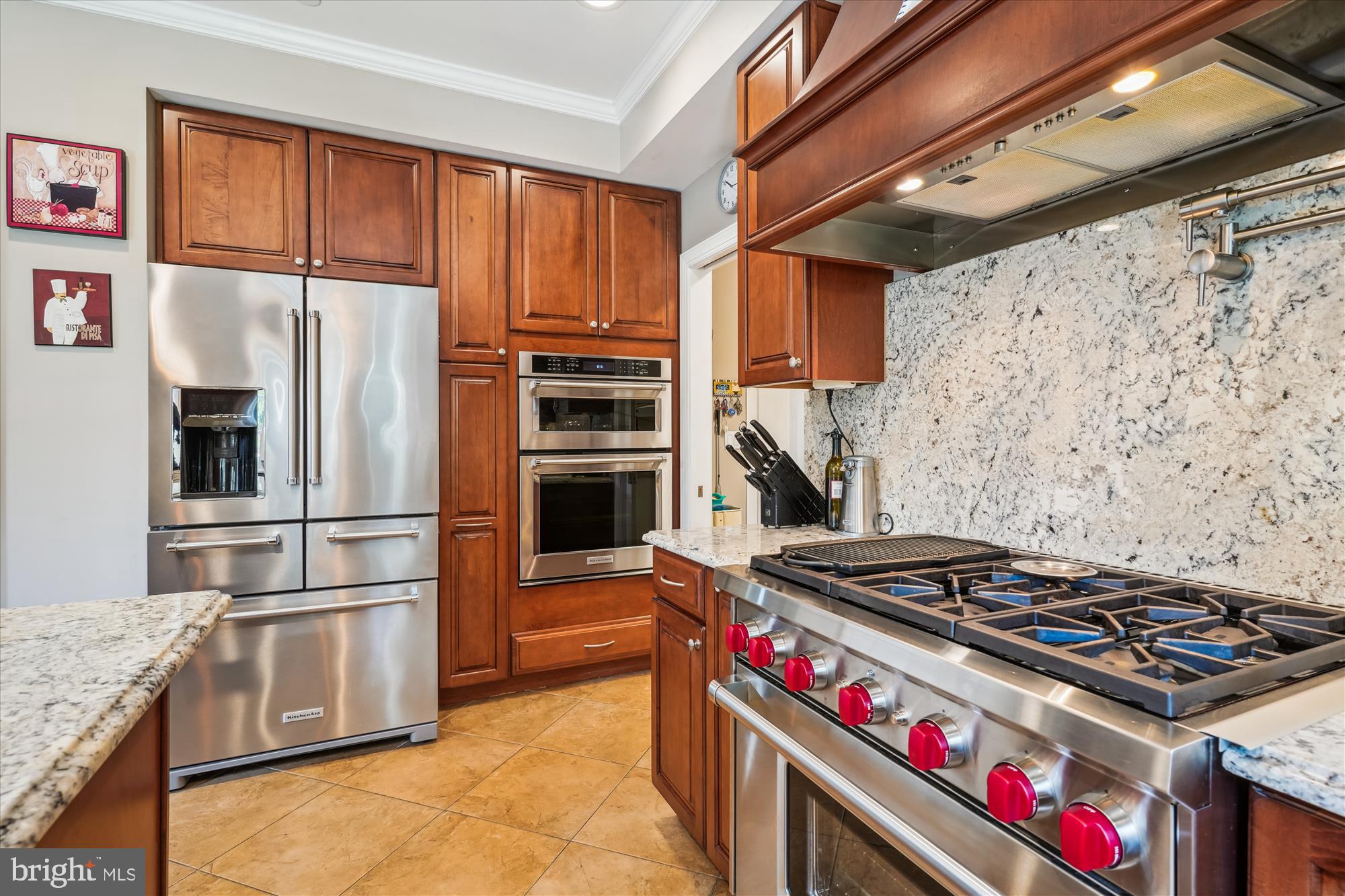 BERRY HILL MANOR - Residential