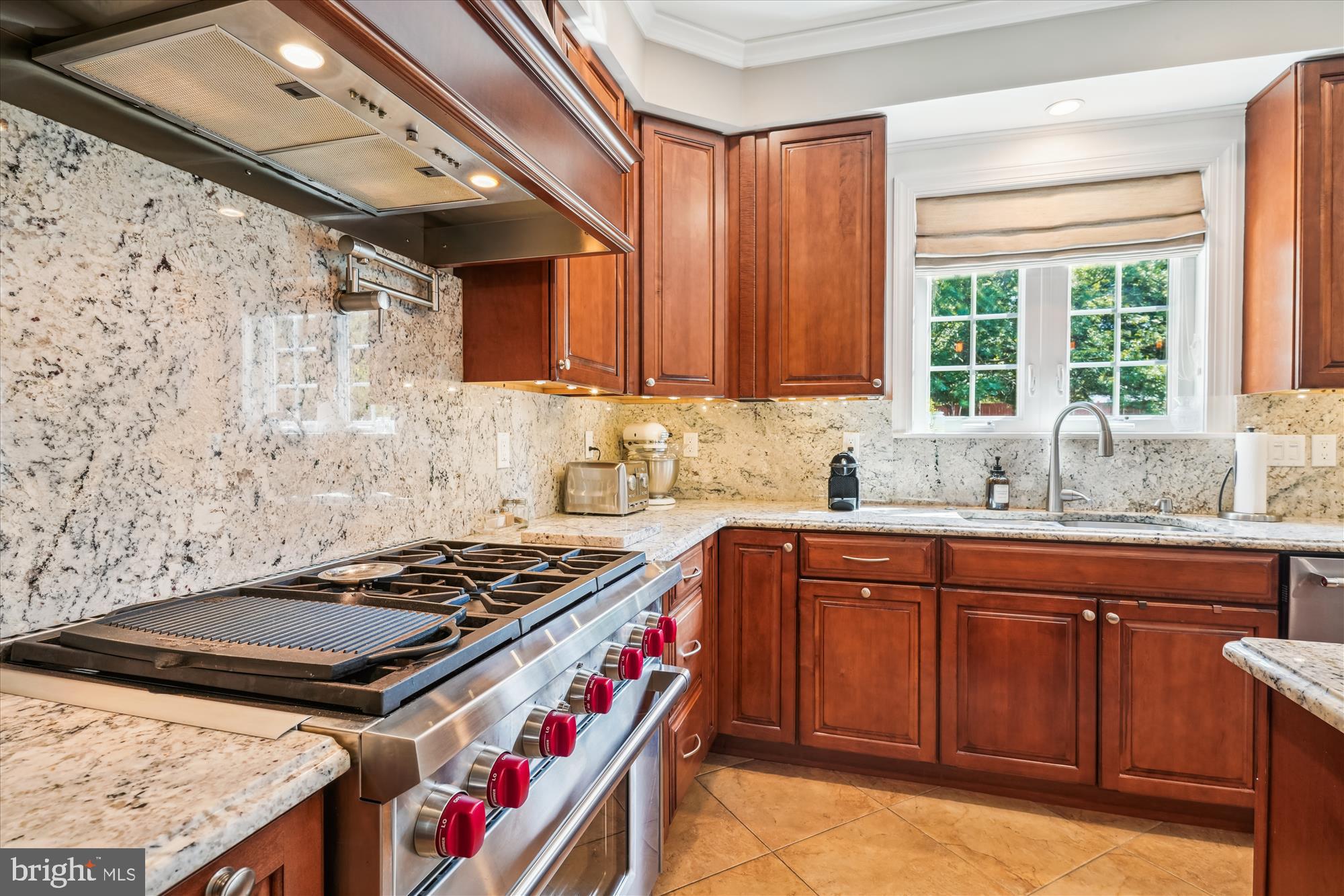 BERRY HILL MANOR - Residential