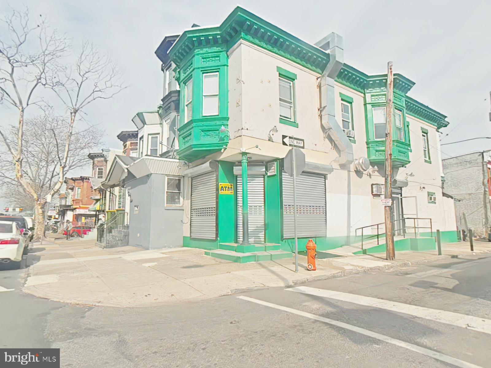2215 W LEHIGH AVENUE