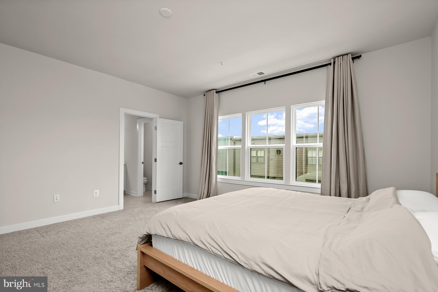 PADDOCK POINTE - Residential