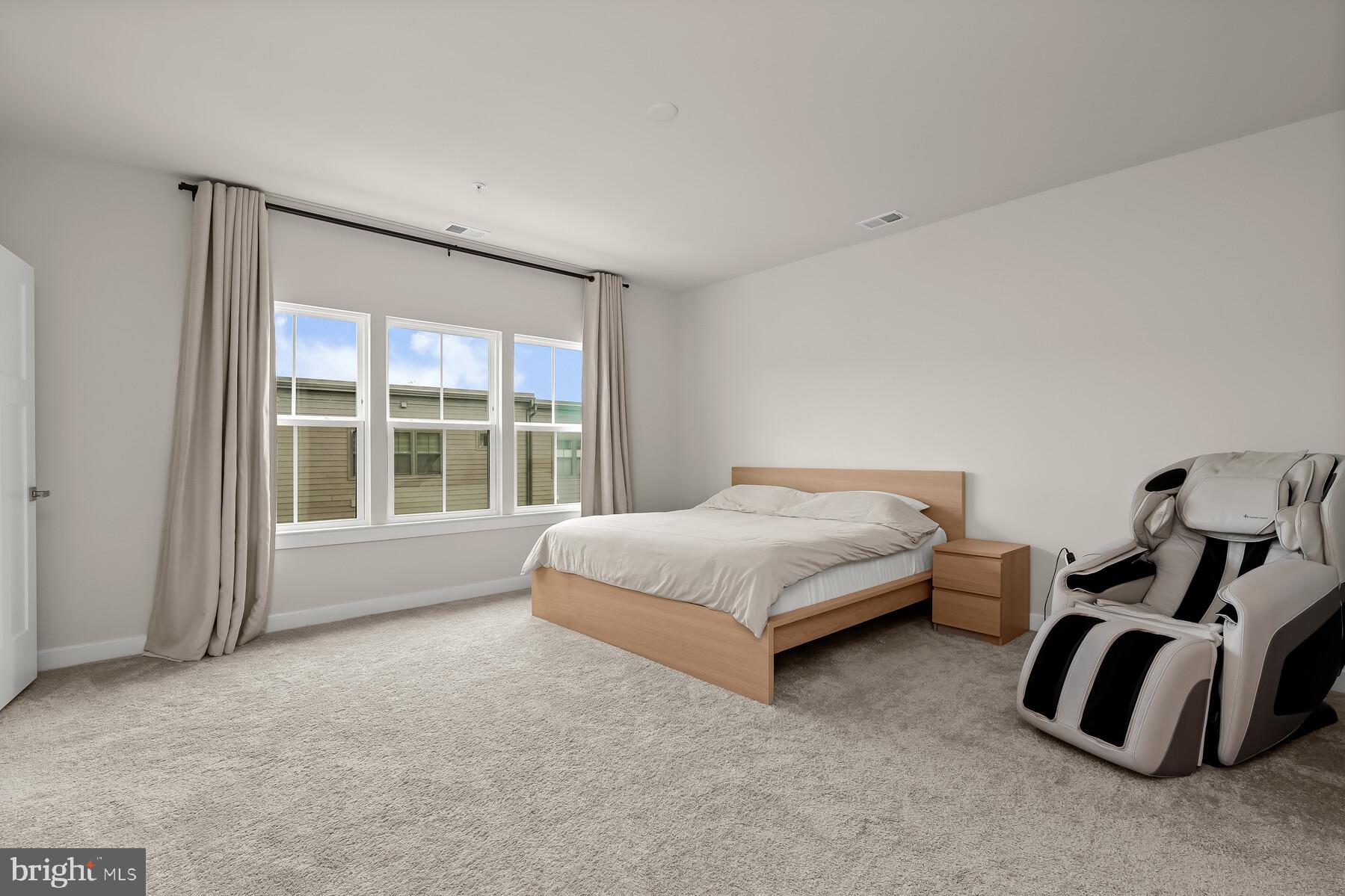 PADDOCK POINTE - Residential