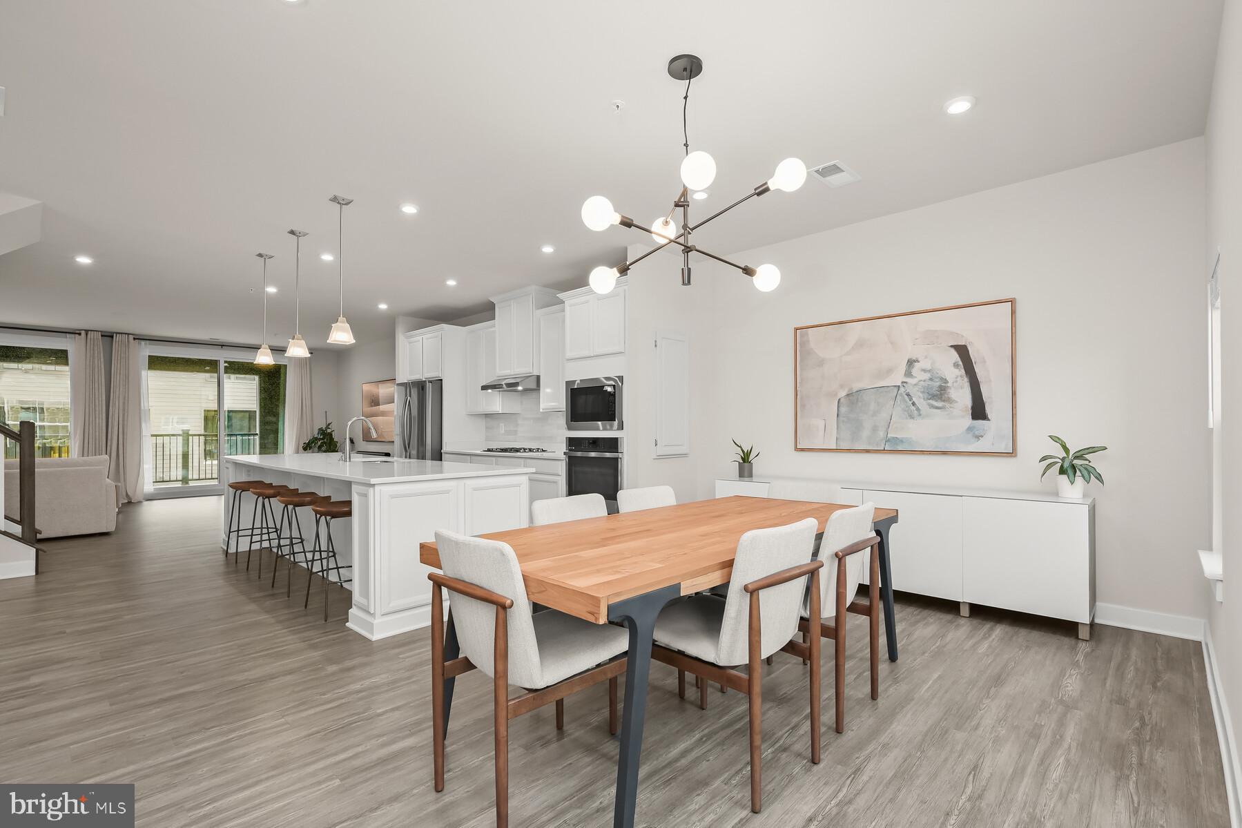 PADDOCK POINTE - Residential