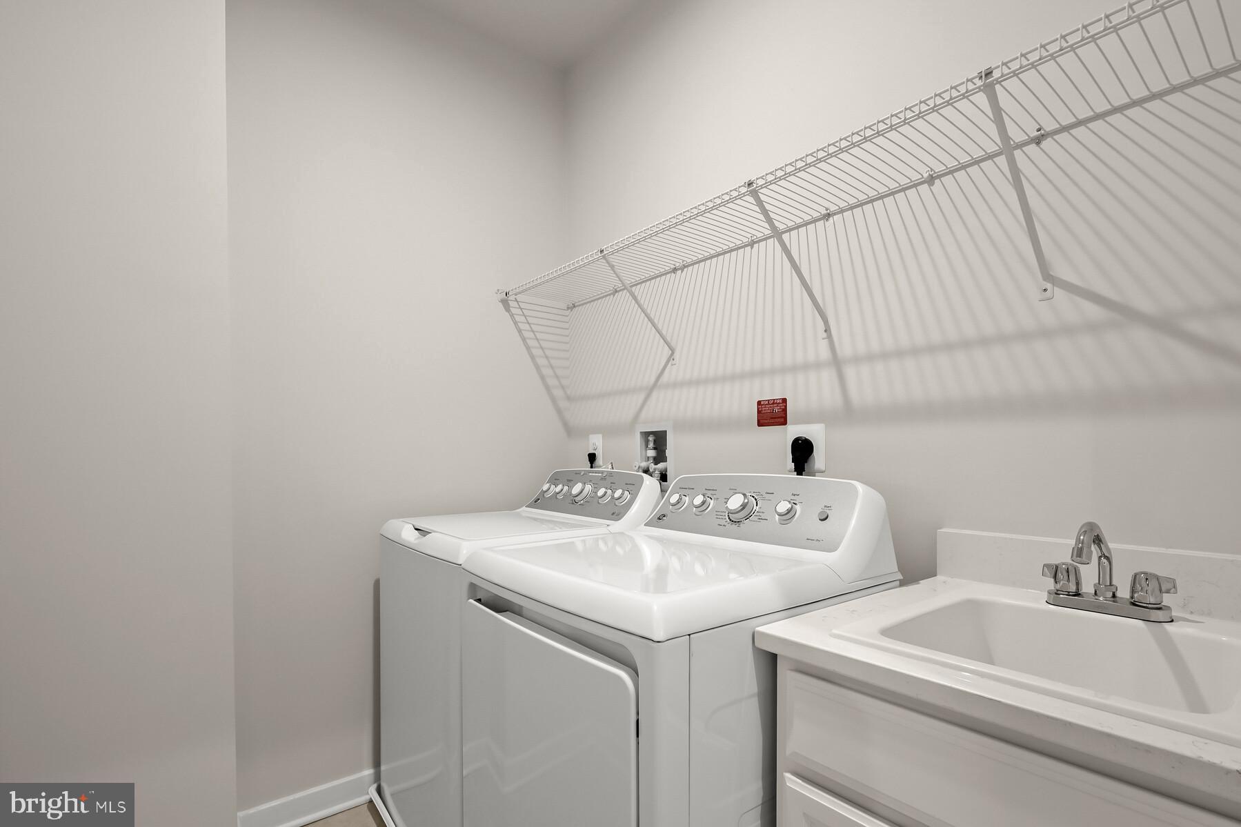 PADDOCK POINTE - Residential