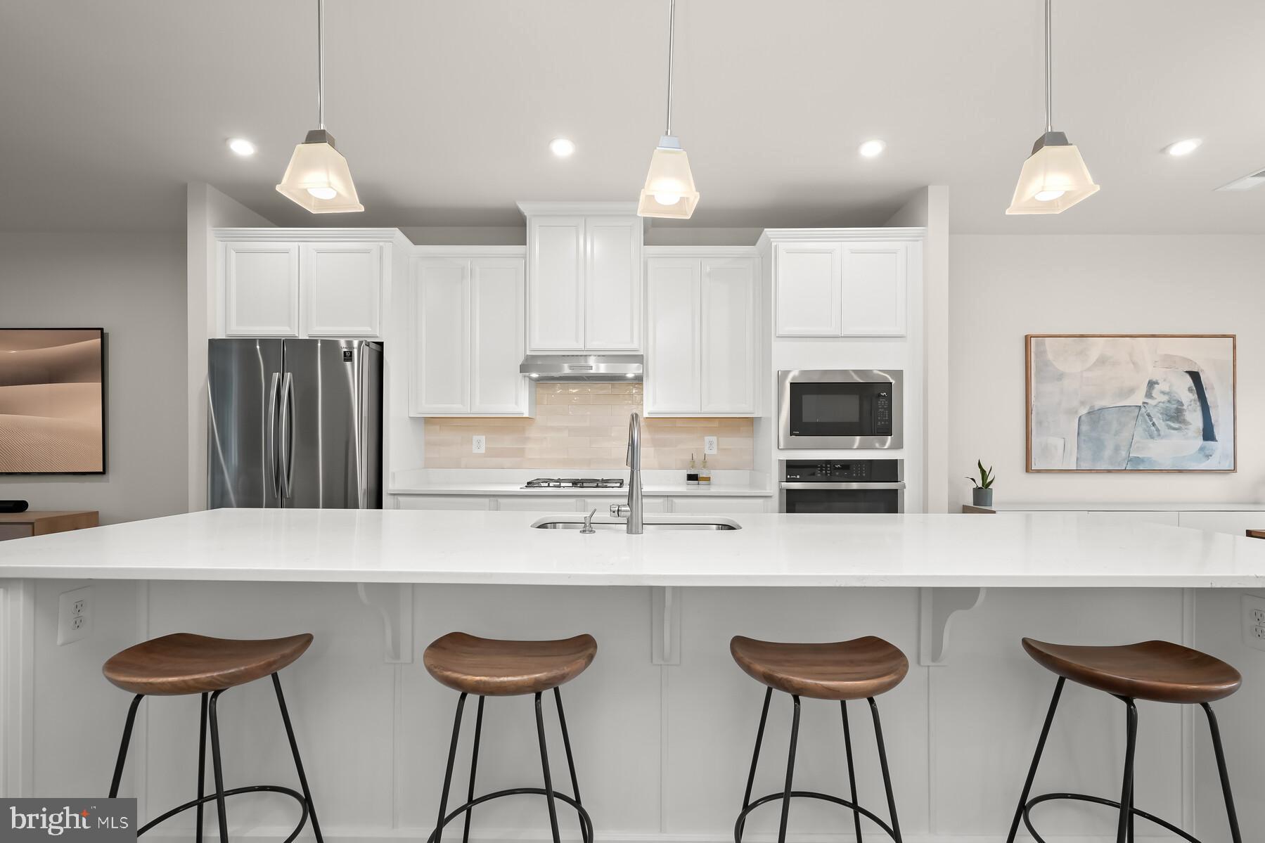 PADDOCK POINTE - Residential