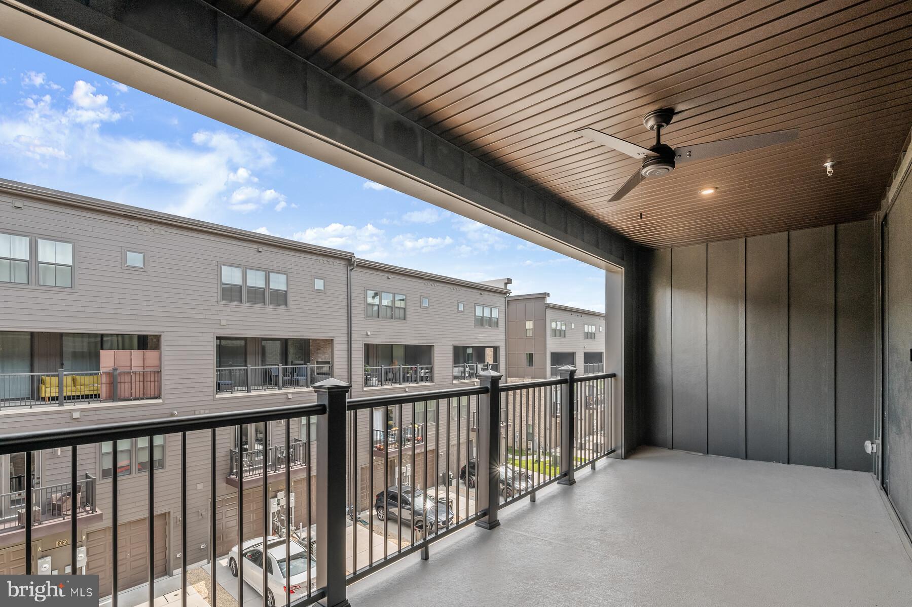 PADDOCK POINTE - Residential