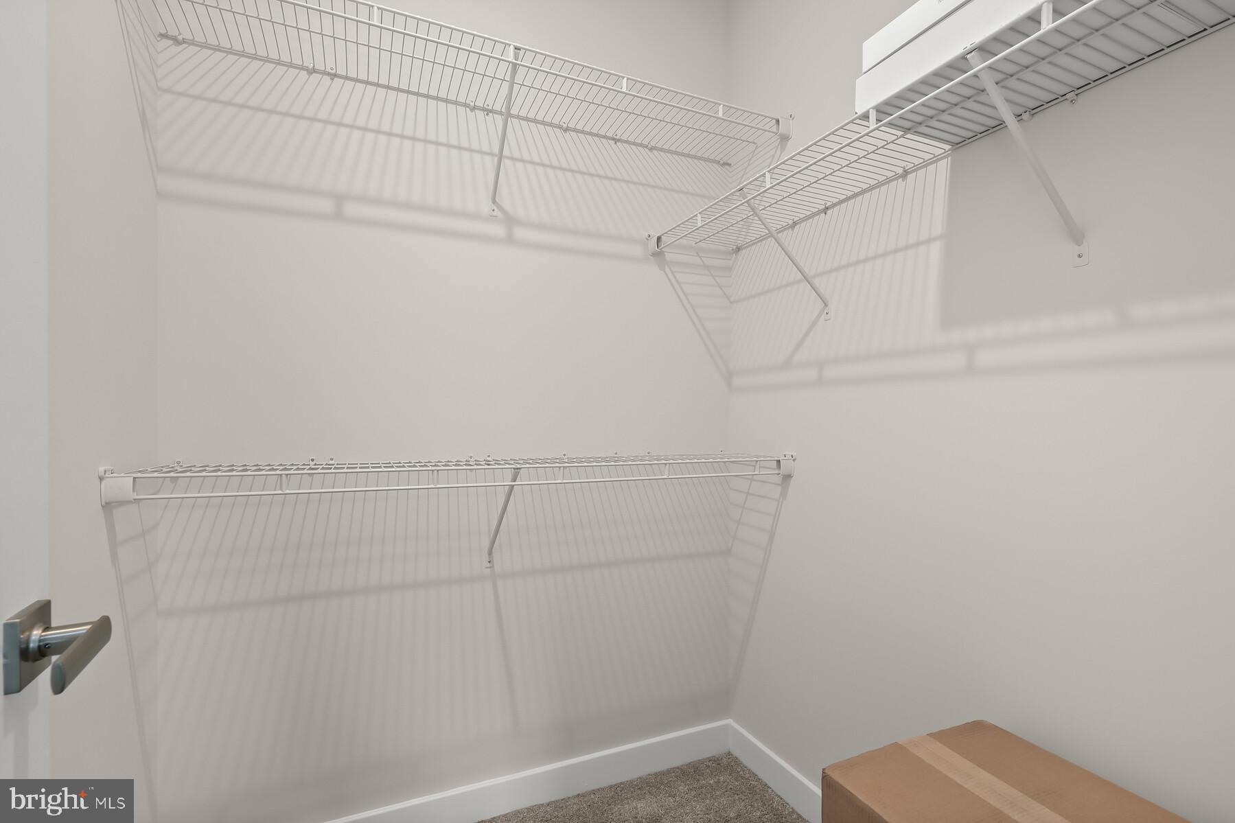 PADDOCK POINTE - Residential