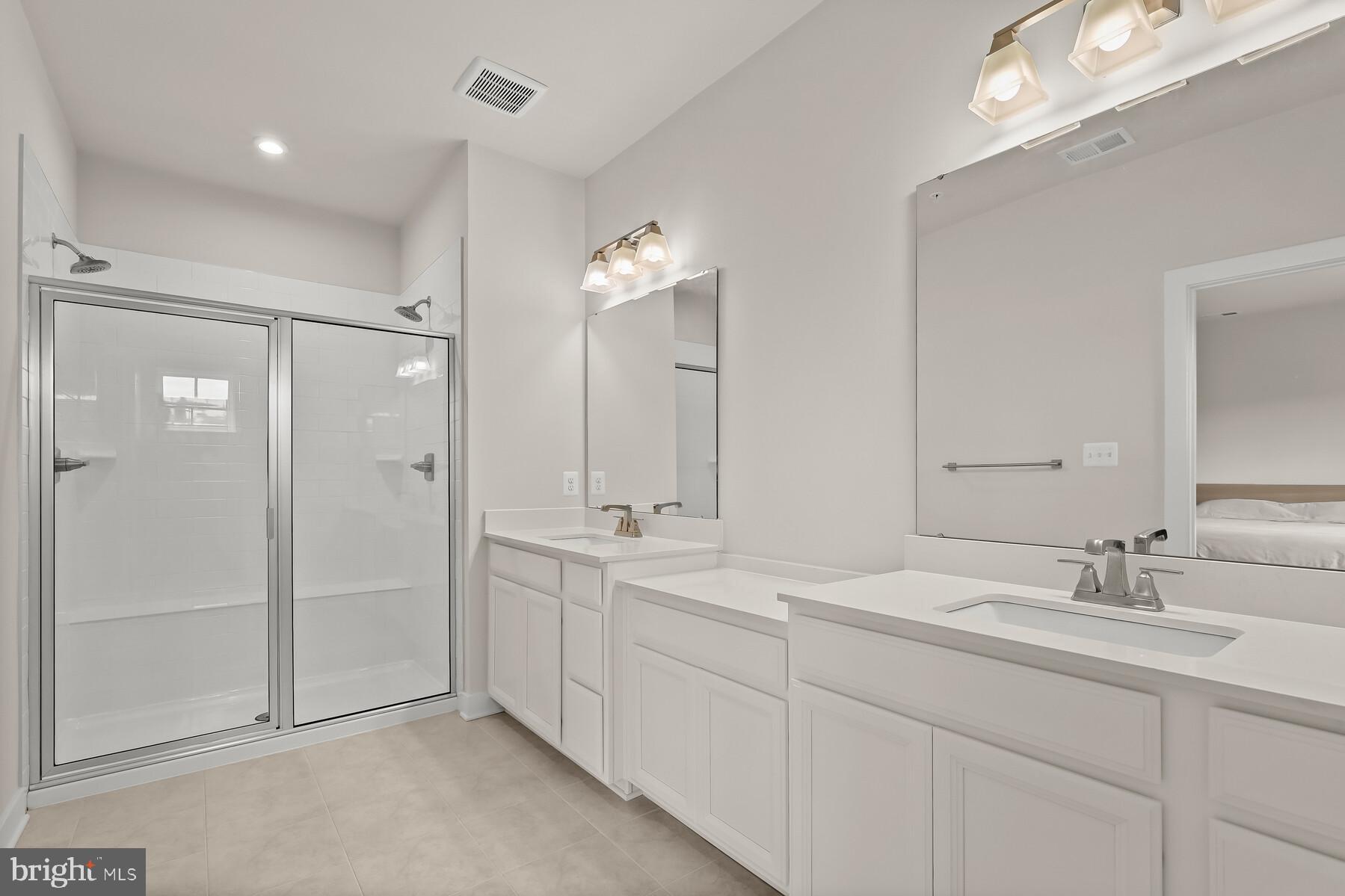 PADDOCK POINTE - Residential