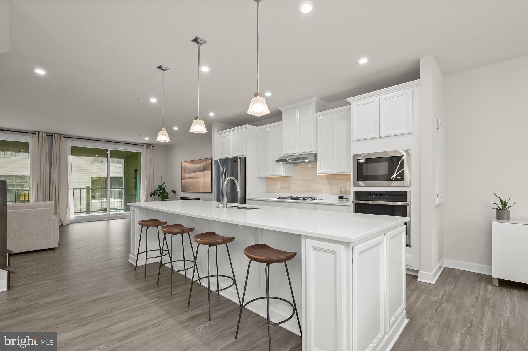 PADDOCK POINTE - Residential